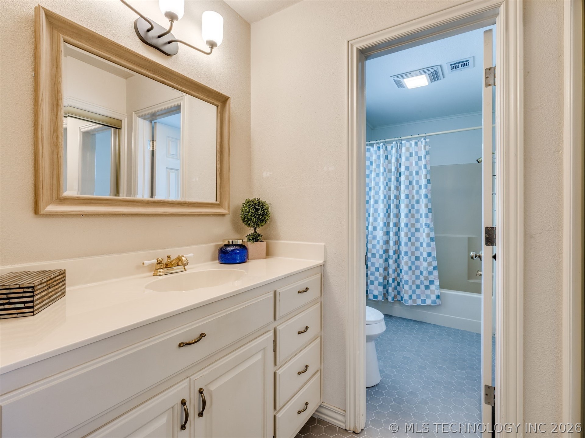 5128 E 91st Place Tulsa OK 74137