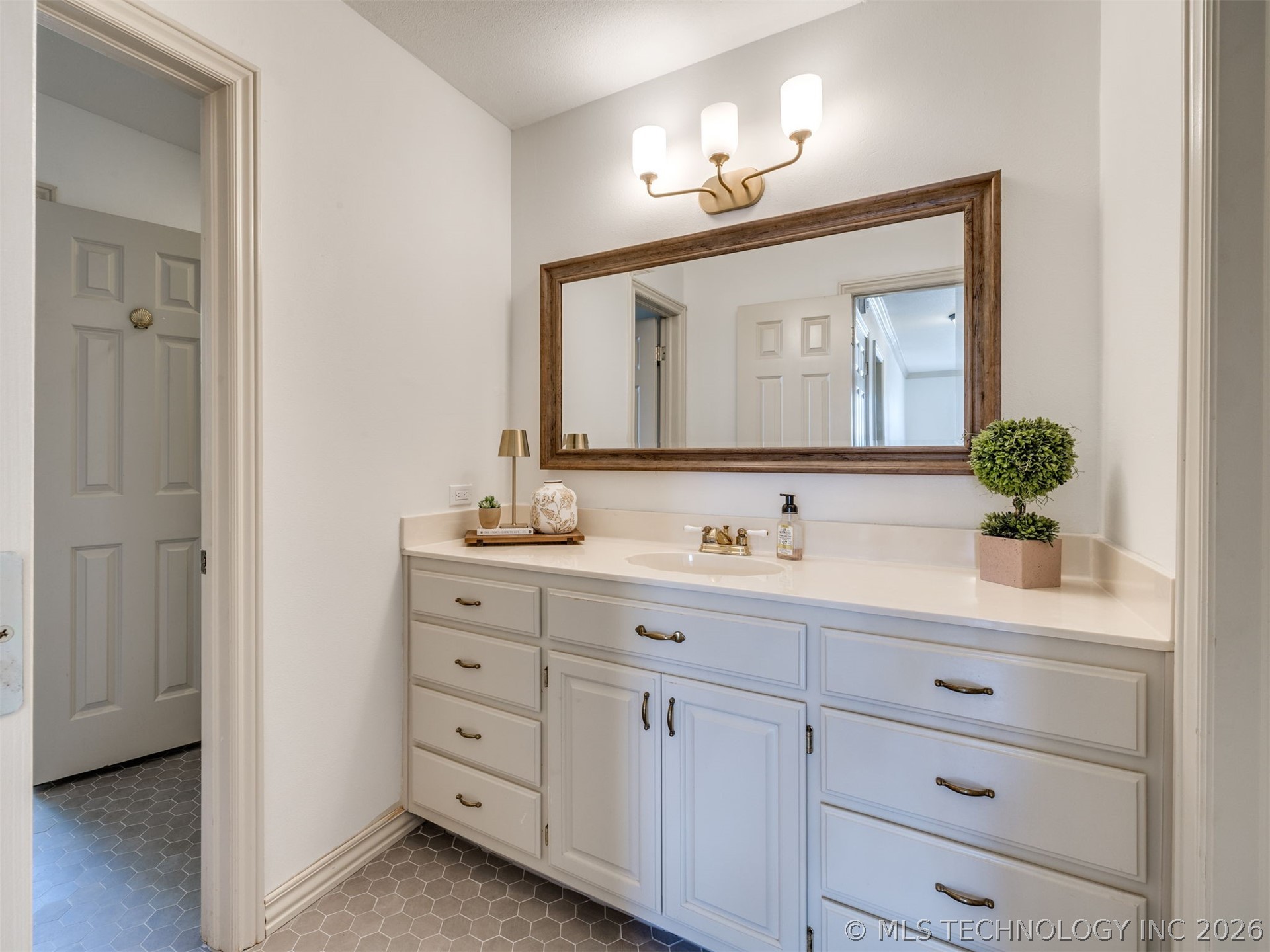 5128 E 91st Place Tulsa OK 74137