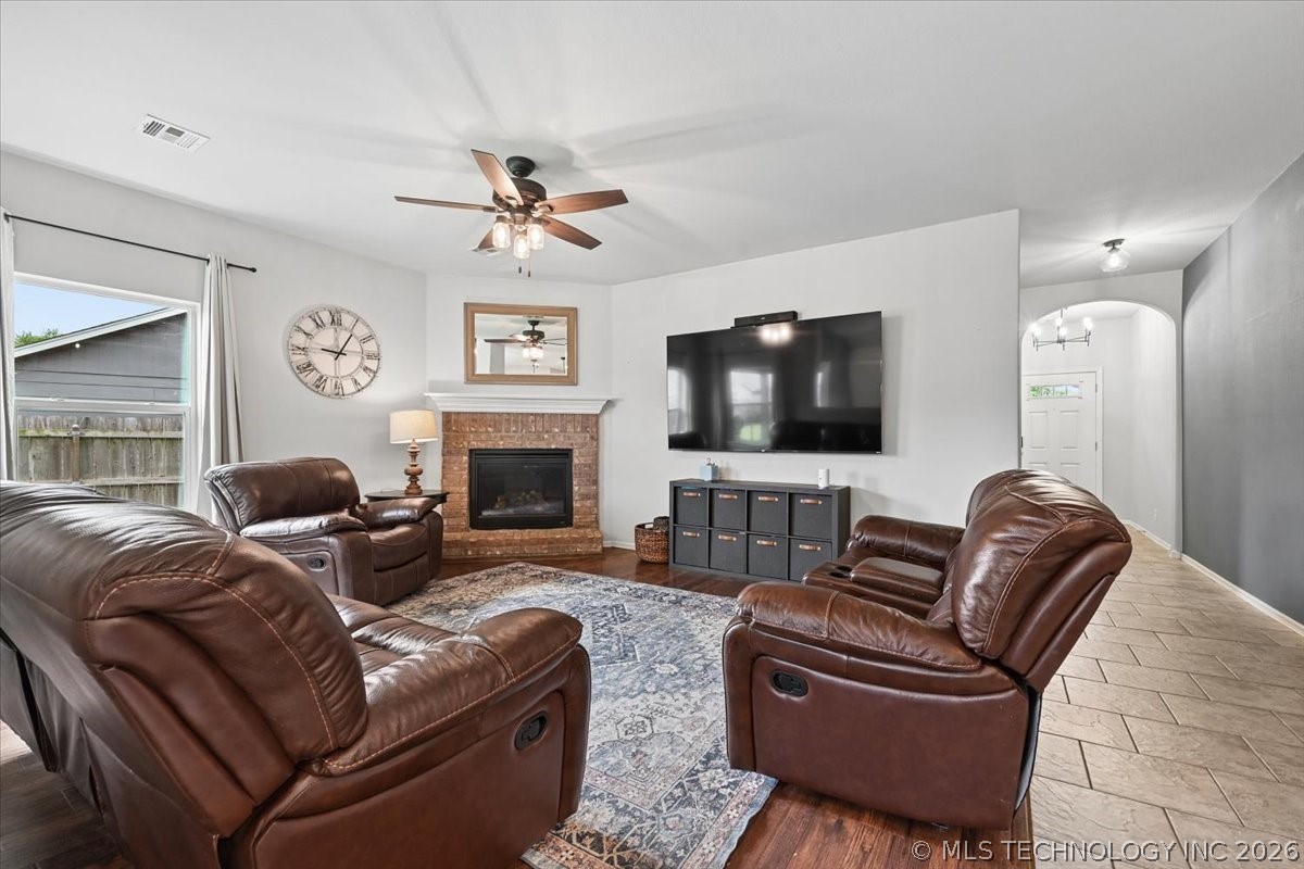 7315 S Laurel Place Broken Arrow OK 74011