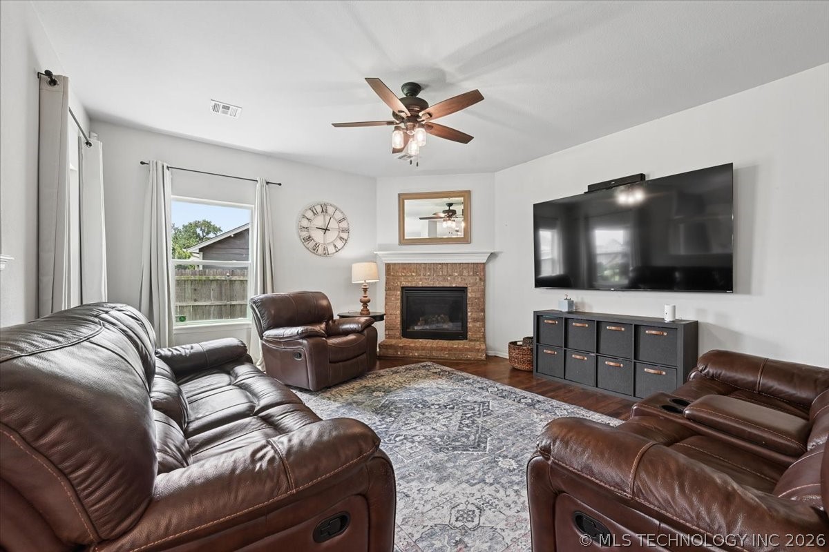 7315 S Laurel Place Broken Arrow OK 74011