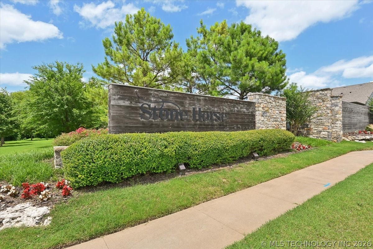 7315 S Laurel Place Broken Arrow OK 74011