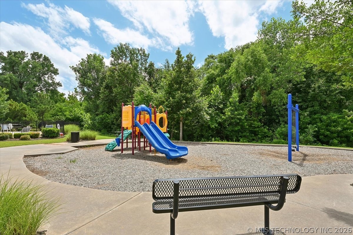 7315 S Laurel Place Broken Arrow OK 74011