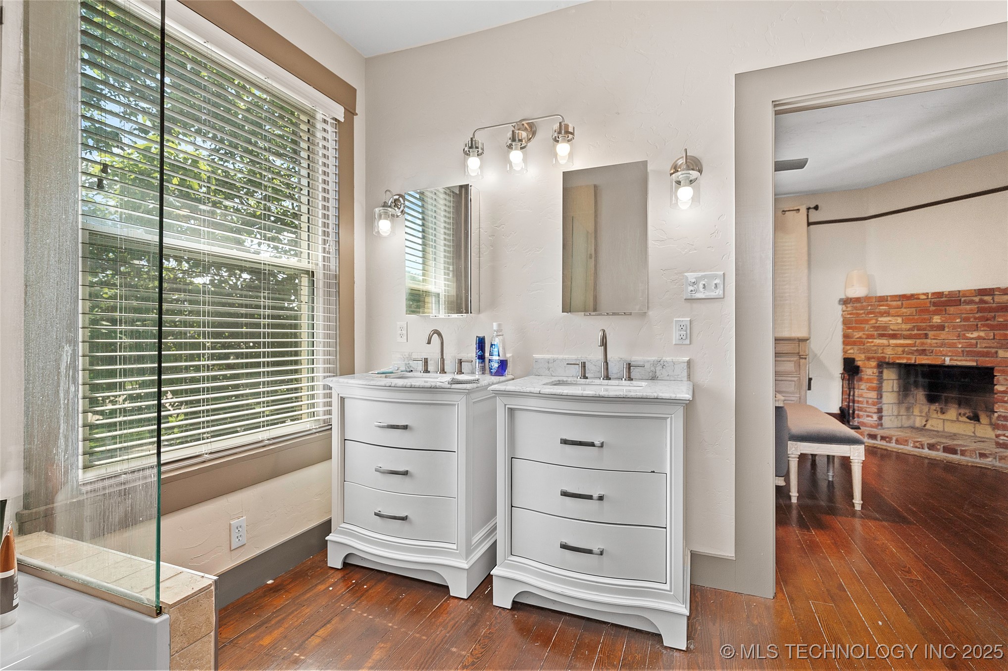 121 F SW Ardmore OK 73401