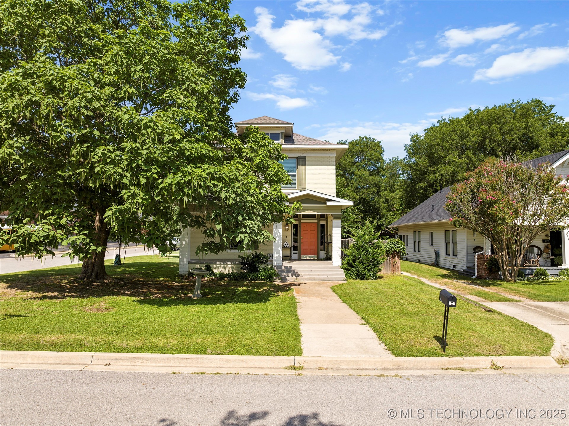 121 F SW Ardmore OK 73401