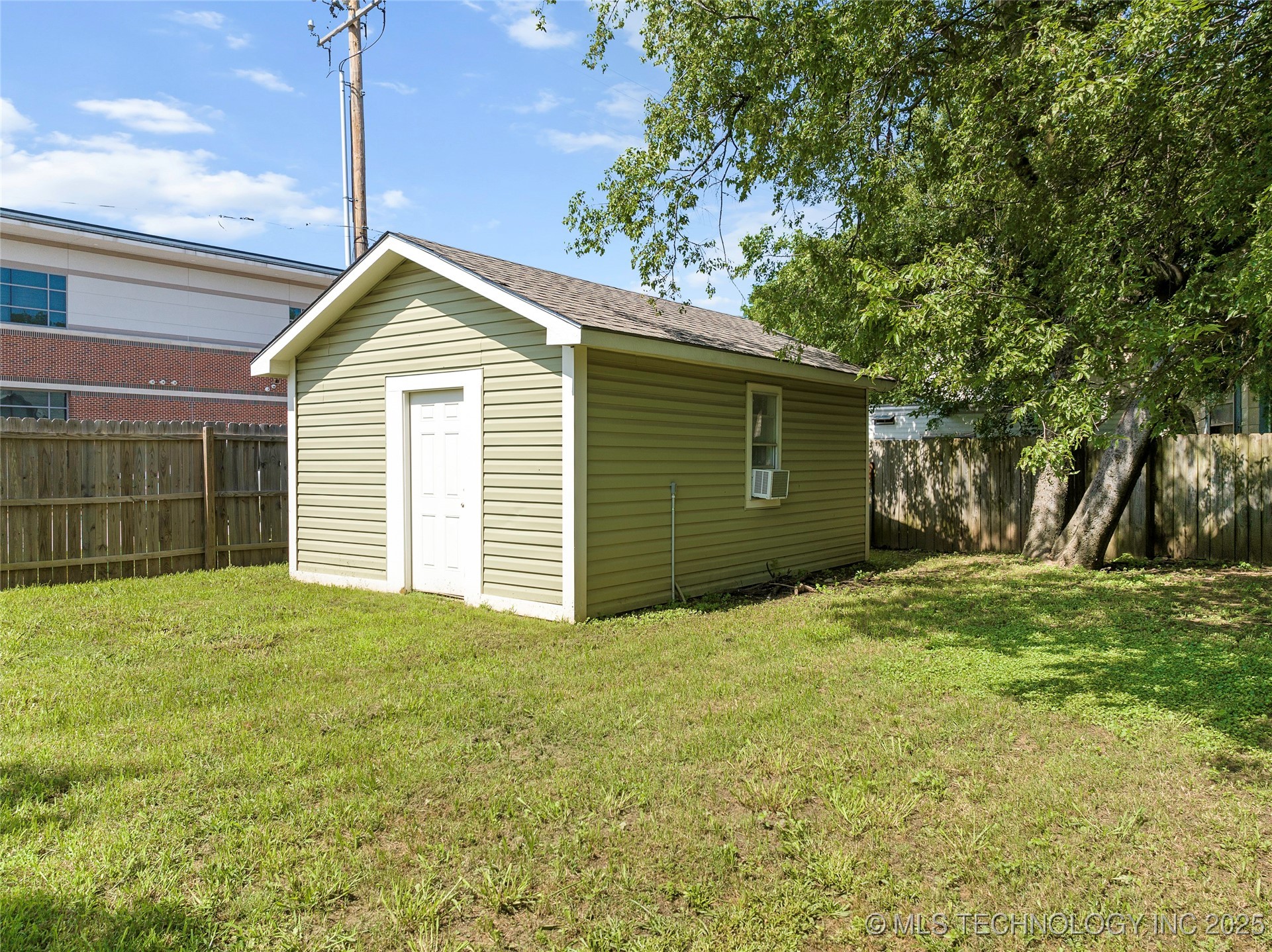 121 F SW Ardmore OK 73401