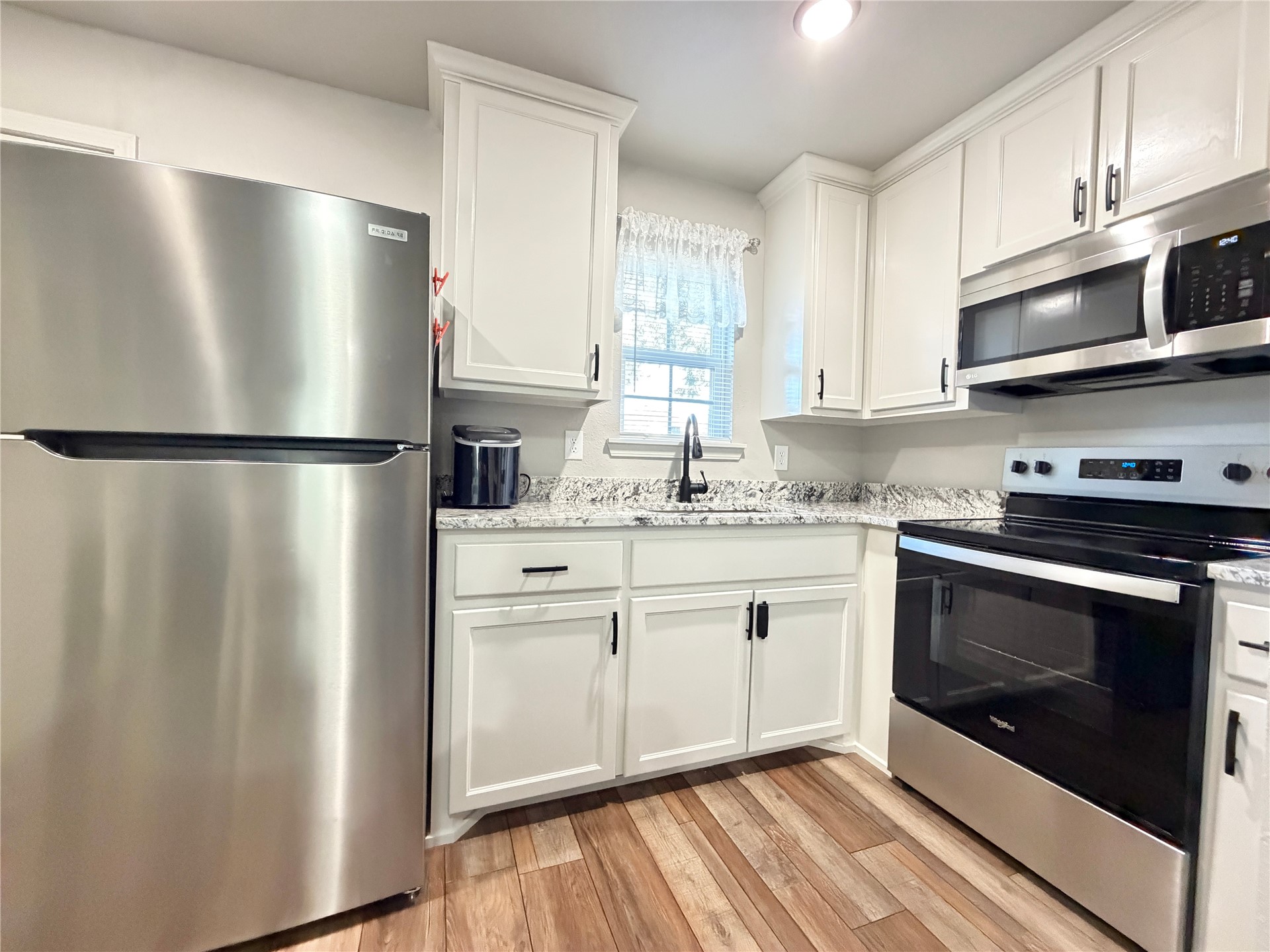 835 Lamer Avenue Tahlequah OK 74464