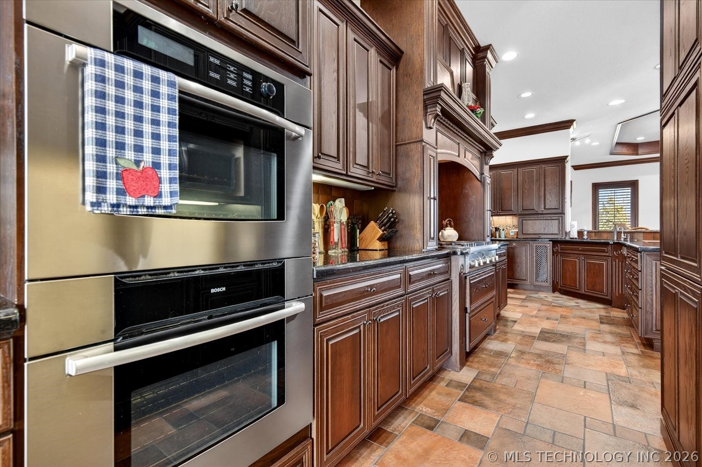 2621 Rabbit Ridge Bartlesville OK 74006