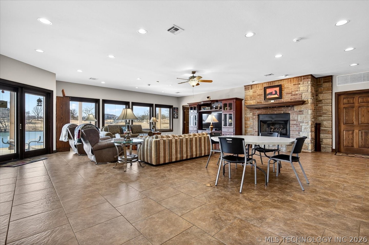 2621 Rabbit Ridge Bartlesville OK 74006
