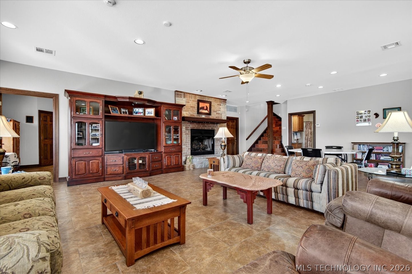 2621 Rabbit Ridge Bartlesville OK 74006
