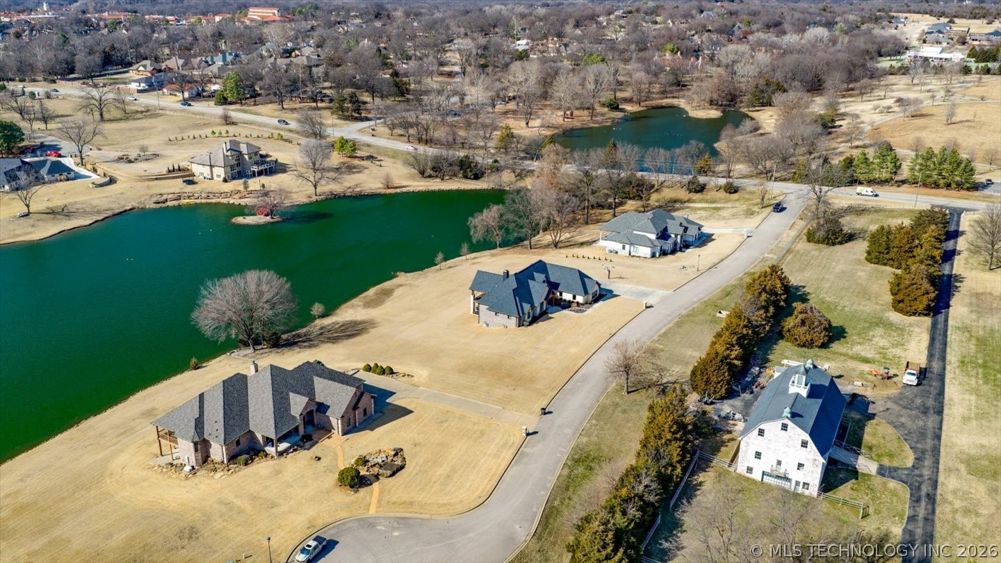 2621 Rabbit Ridge Bartlesville OK 74006