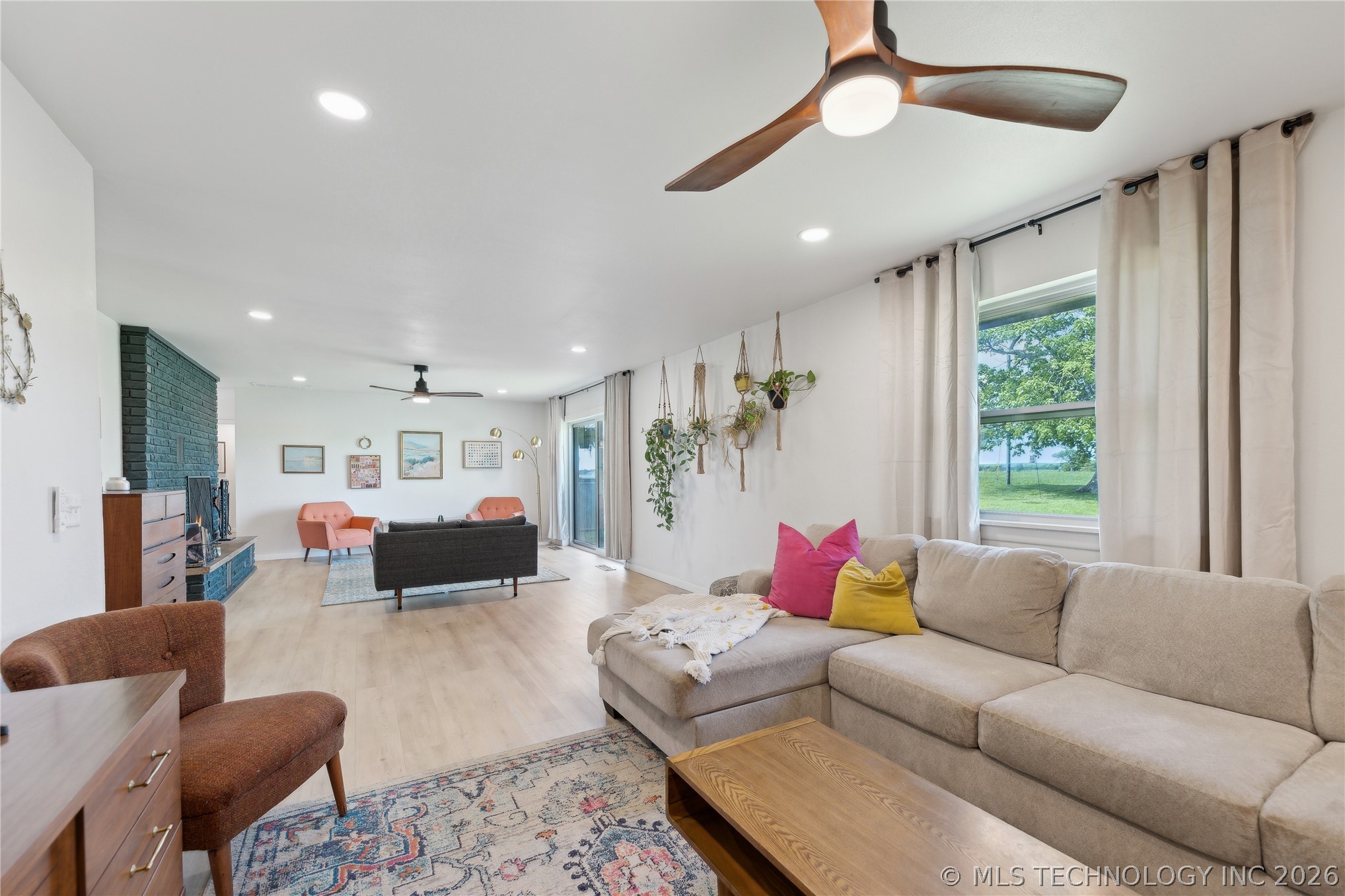 7207 E 166th Street N Collinsville OK 74021