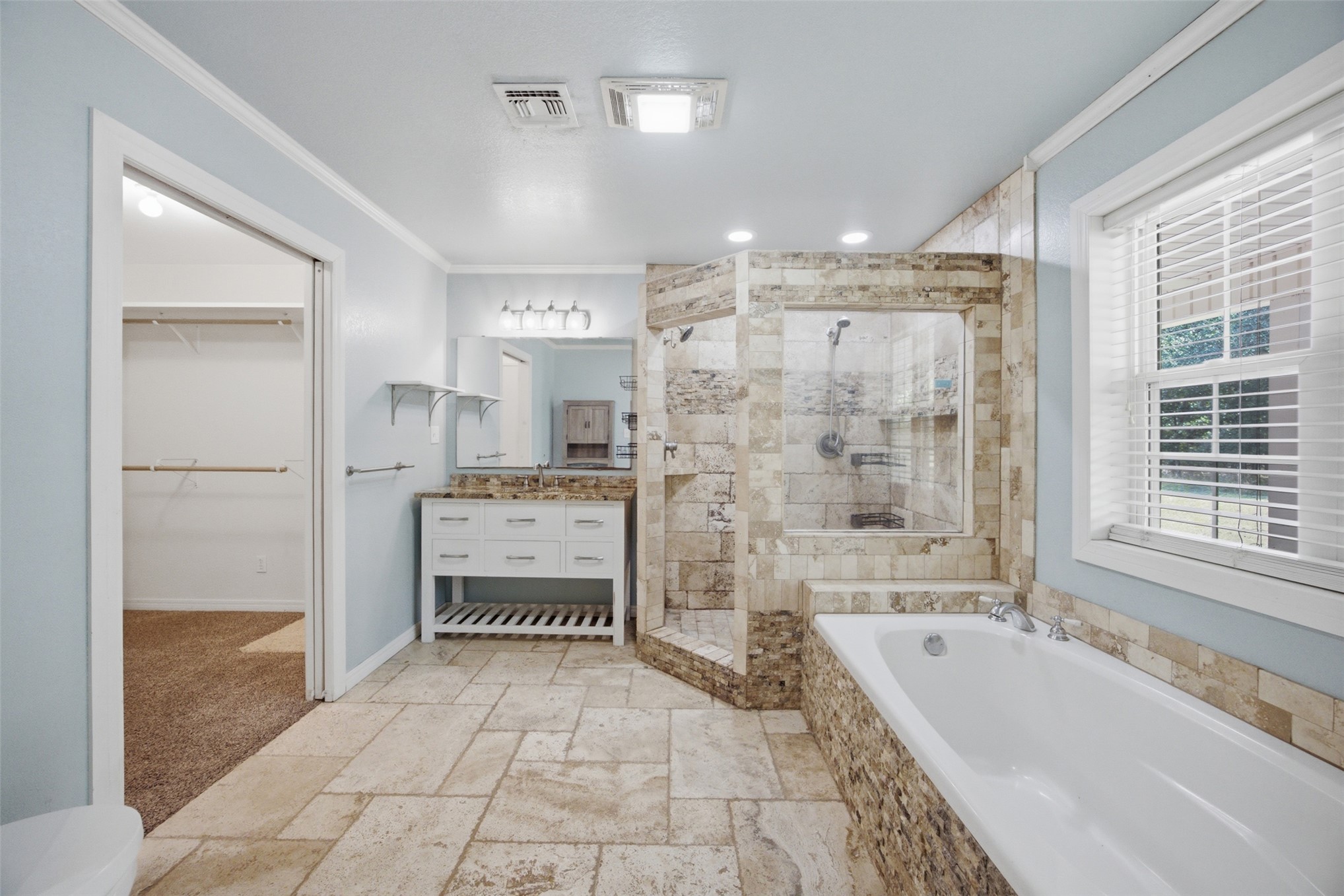 800 Linn Hartshorne OK 74547