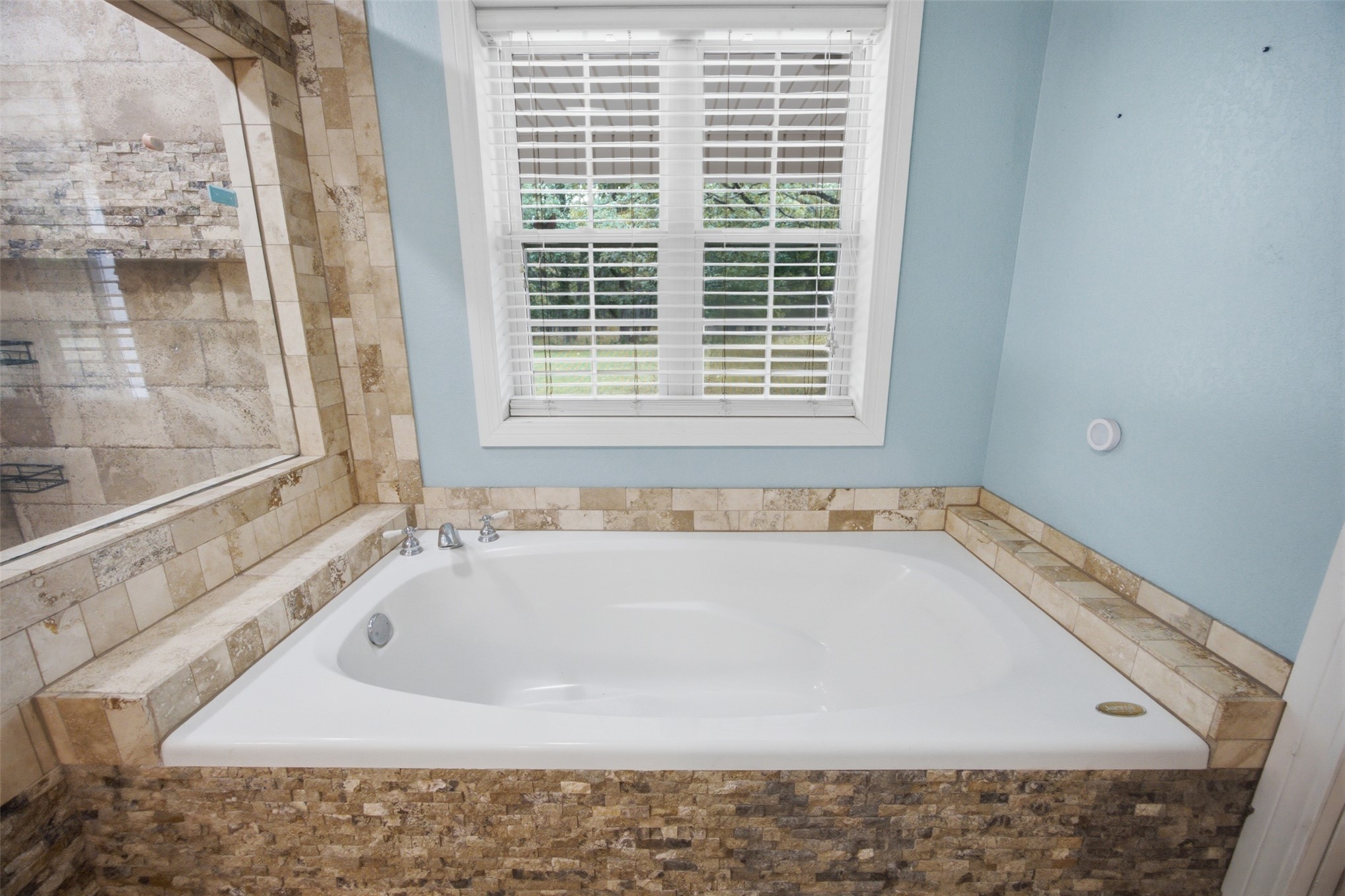 800 Linn Hartshorne OK 74547