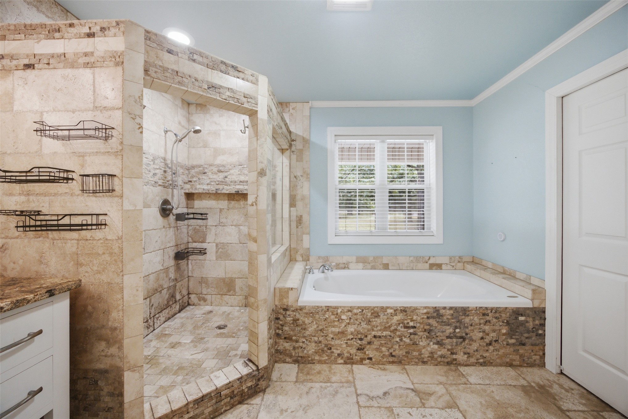 800 Linn Hartshorne OK 74547
