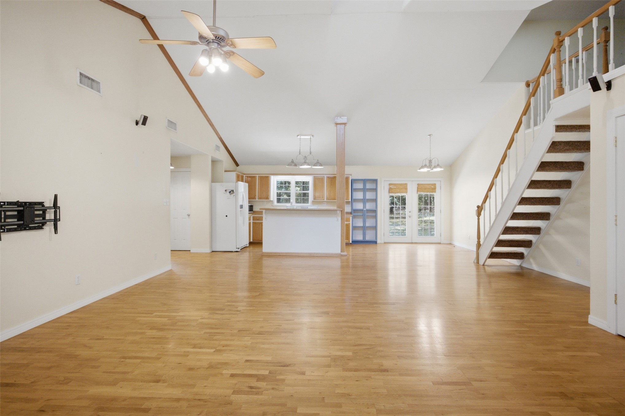 800 Linn Hartshorne OK 74547