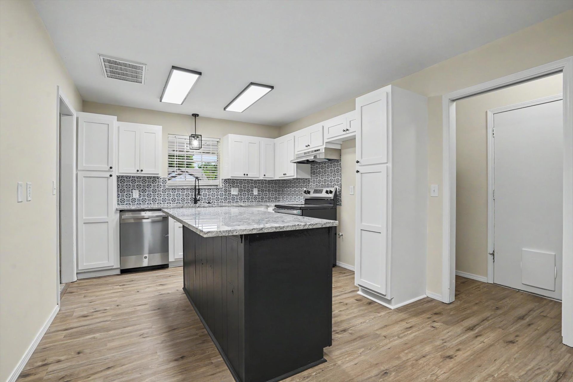 1009 N Forest Place Jenks OK 74037