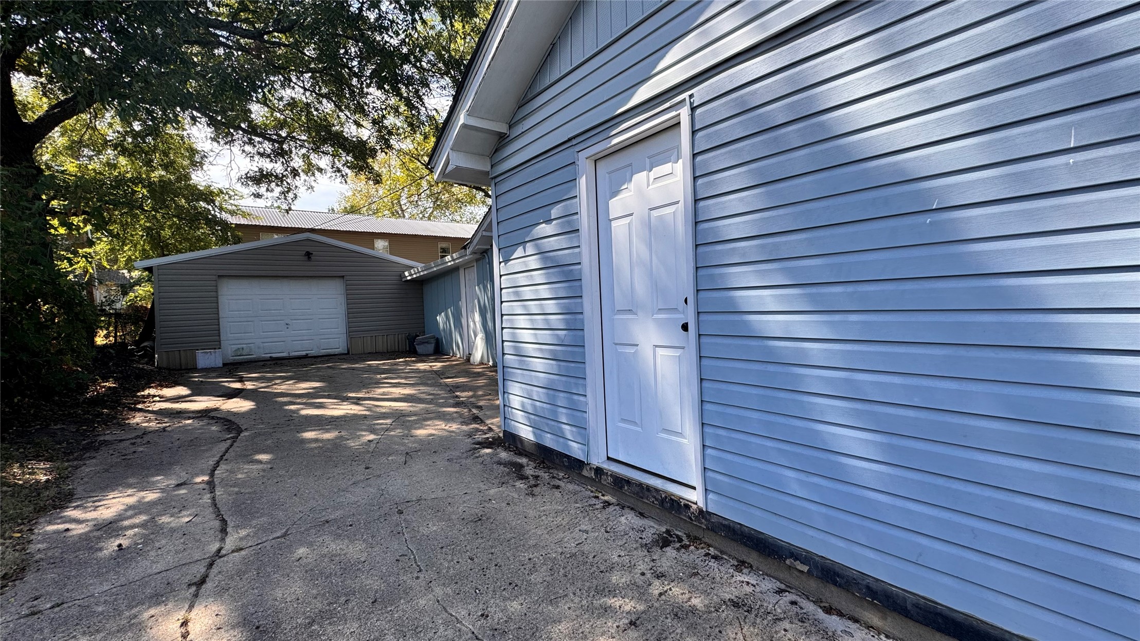 1011 W Taliaferro Street Madill OK 73446