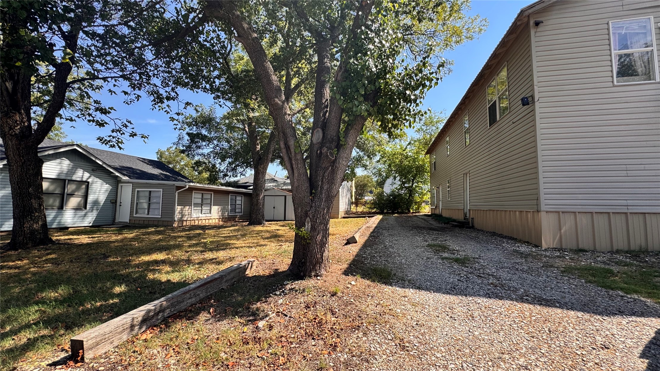 1011 W Taliaferro Street Madill OK 73446
