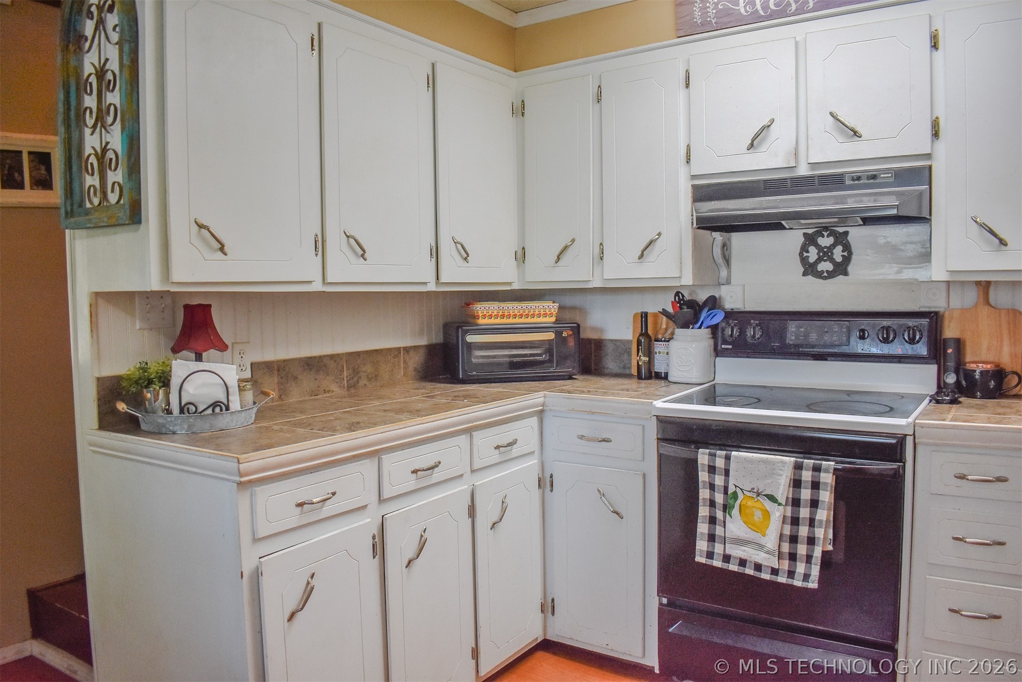 1114 N 4230 Road Hugo OK 74743
