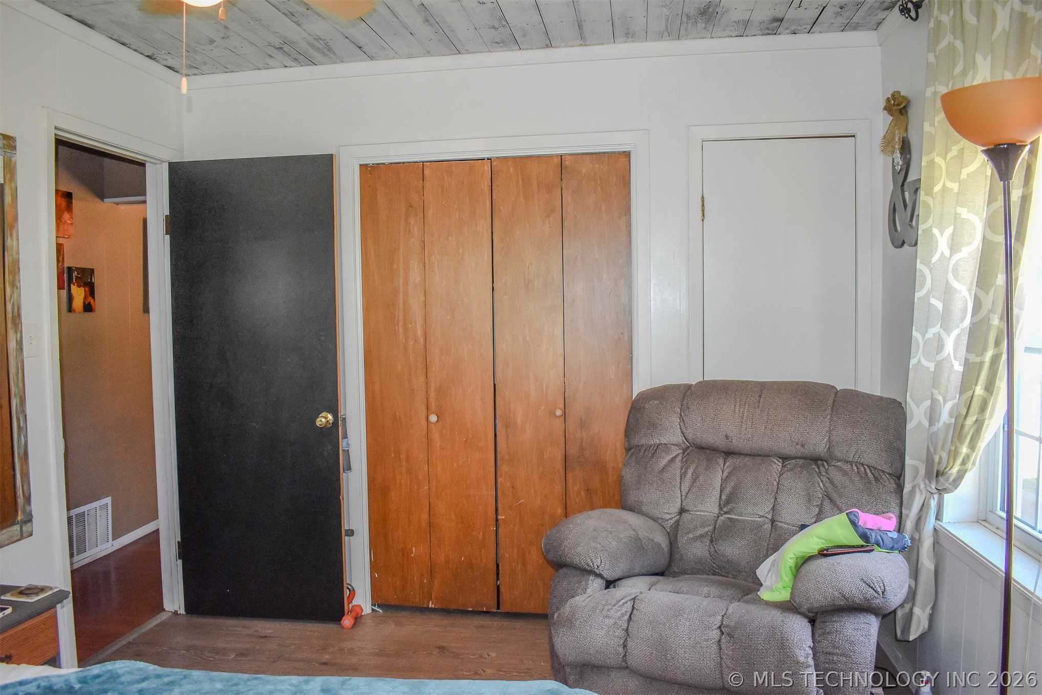1114 N 4230 Road Hugo OK 74743