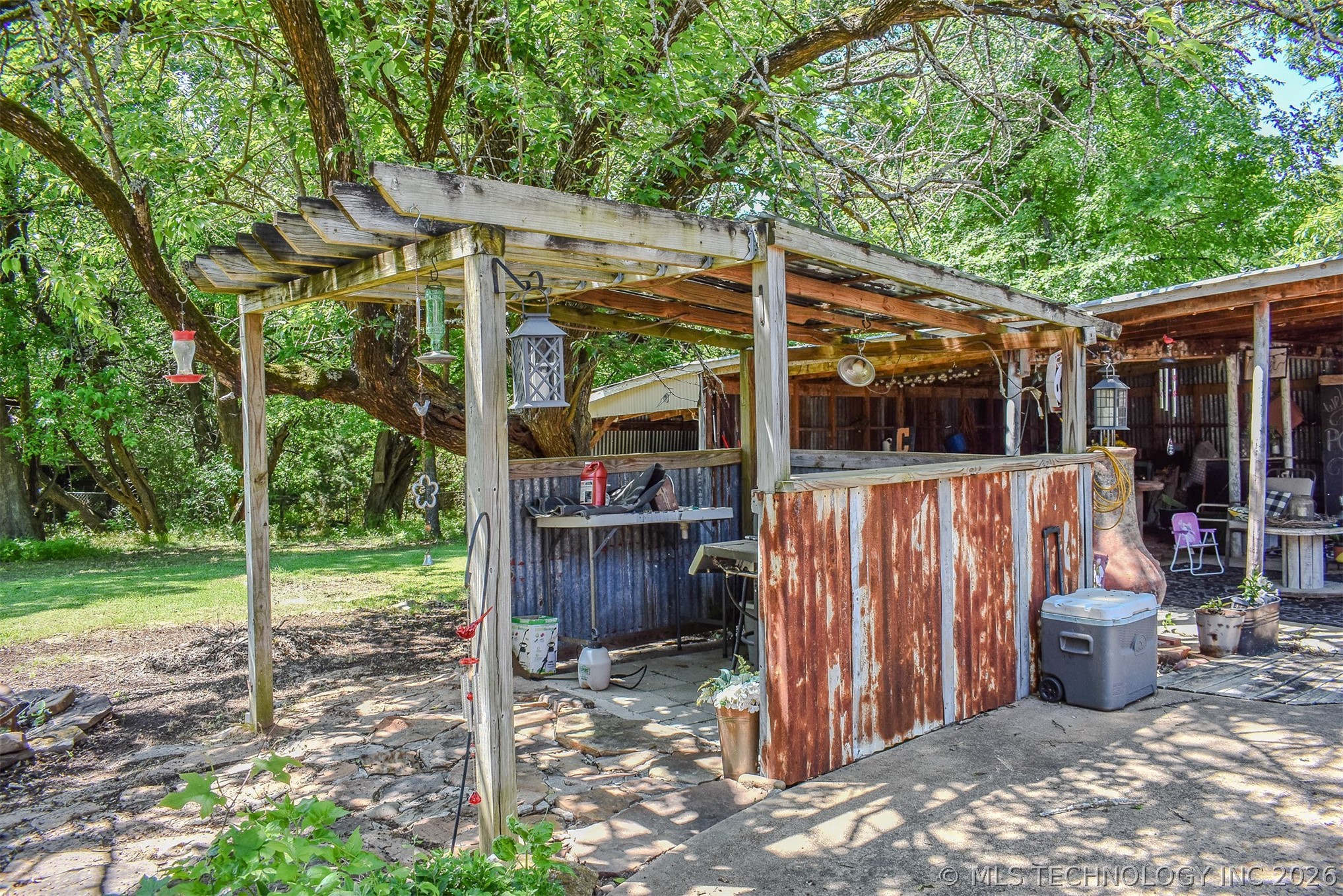 1114 N 4230 Road Hugo OK 74743
