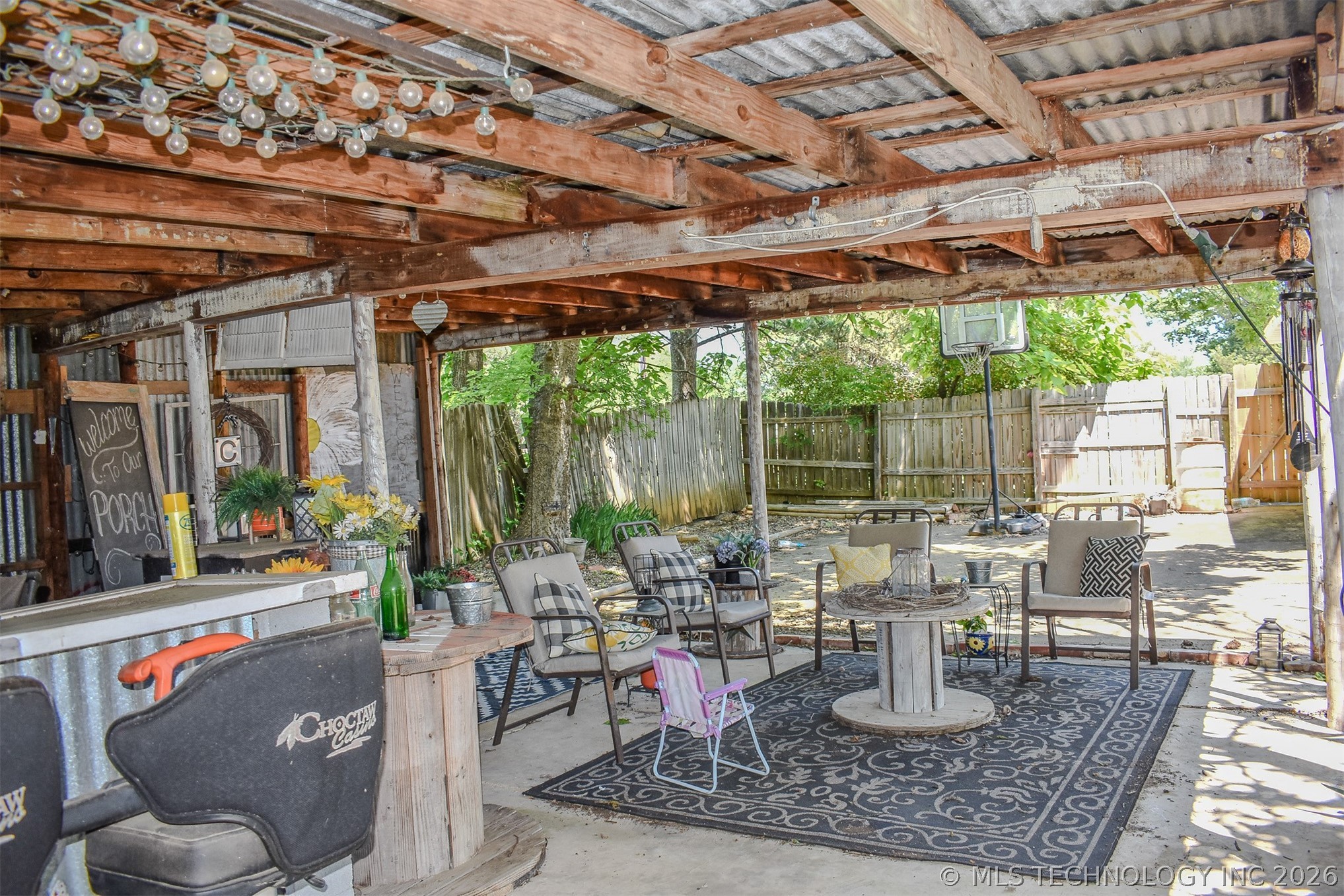 1114 N 4230 Road Hugo OK 74743