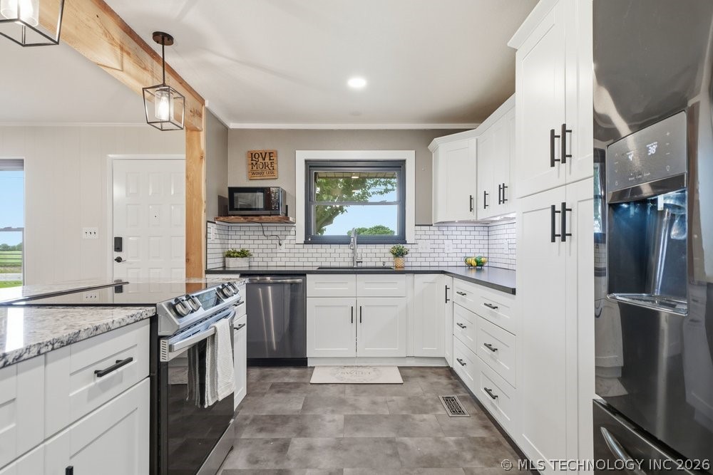 11165 E 530 Road Claremore OK 74019