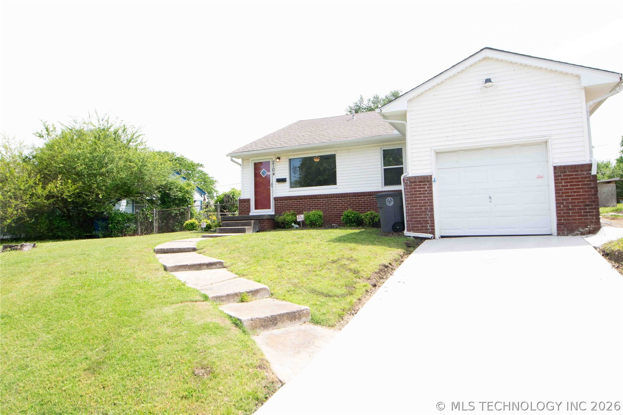 2104 W 48th Place Tulsa OK 74107