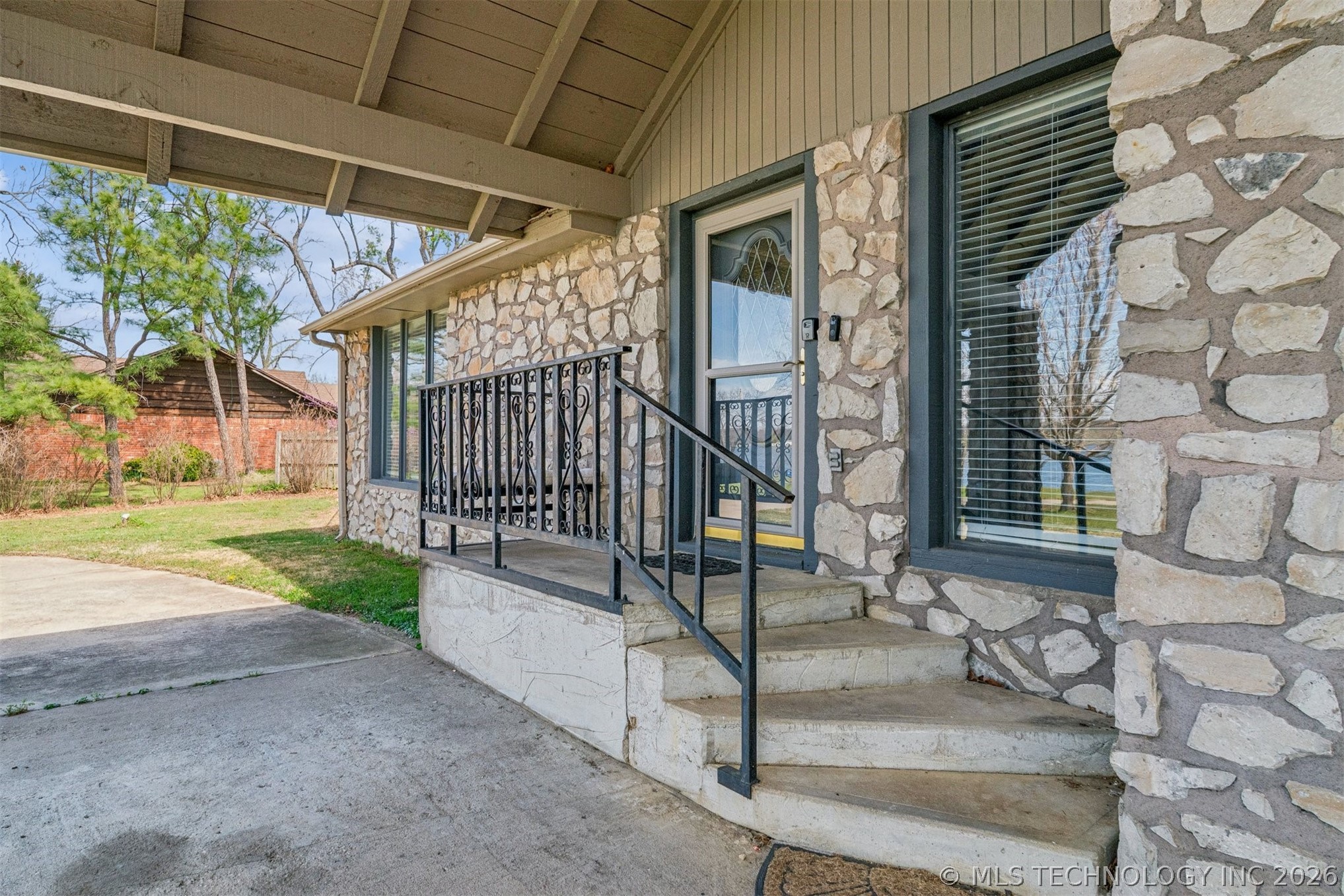 19805 S Lake Drive Claremore OK 74017