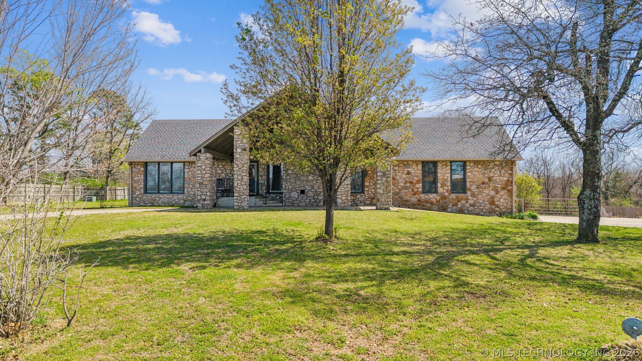 19805 S Lake Drive Claremore OK 74017