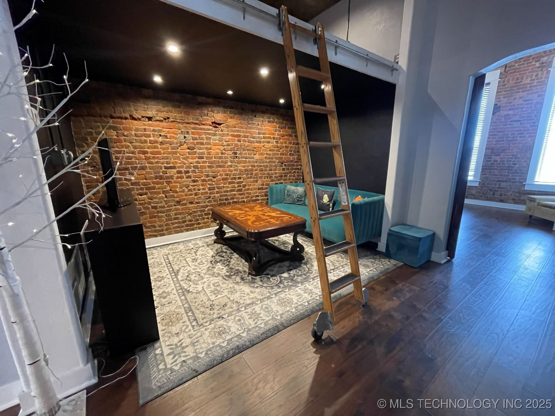 8 W Main Street Ardmore OK 73401