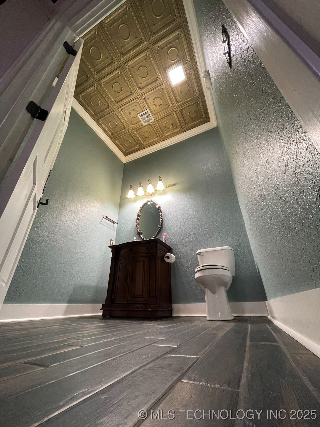 8 W Main Street Ardmore OK 73401