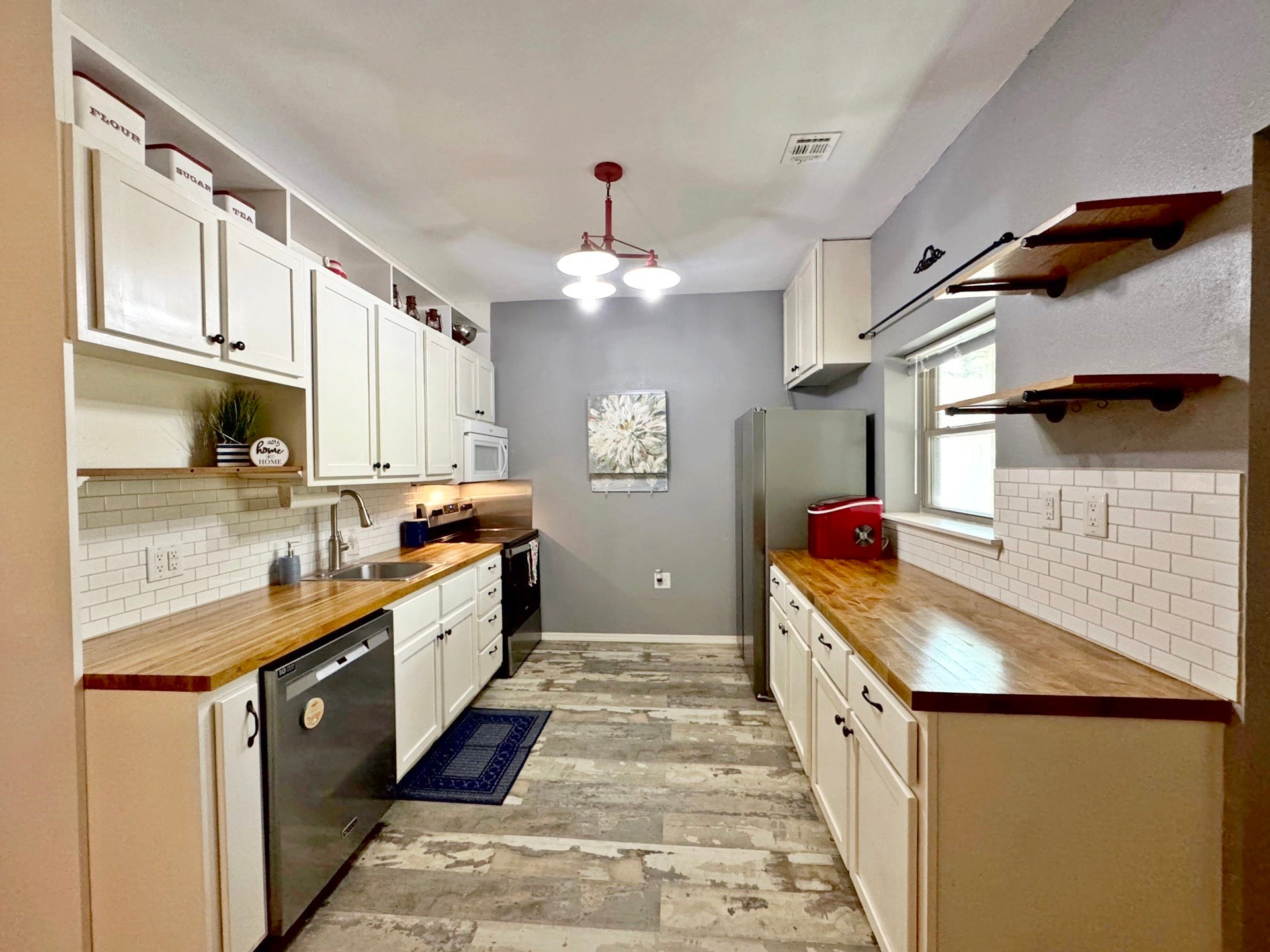 20005 Highway 80 Hulbert OK 74441