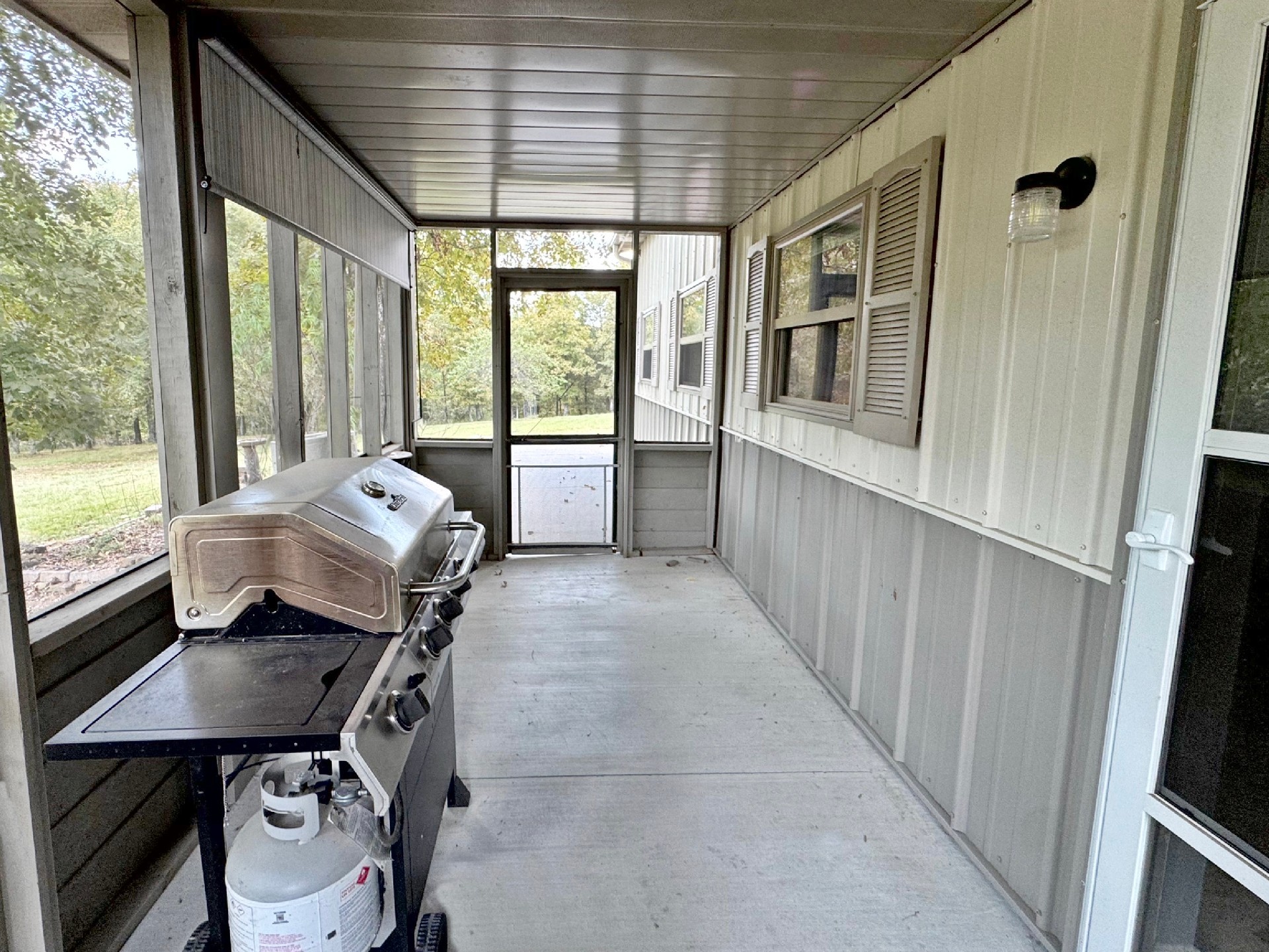 20005 Highway 80 Hulbert OK 74441