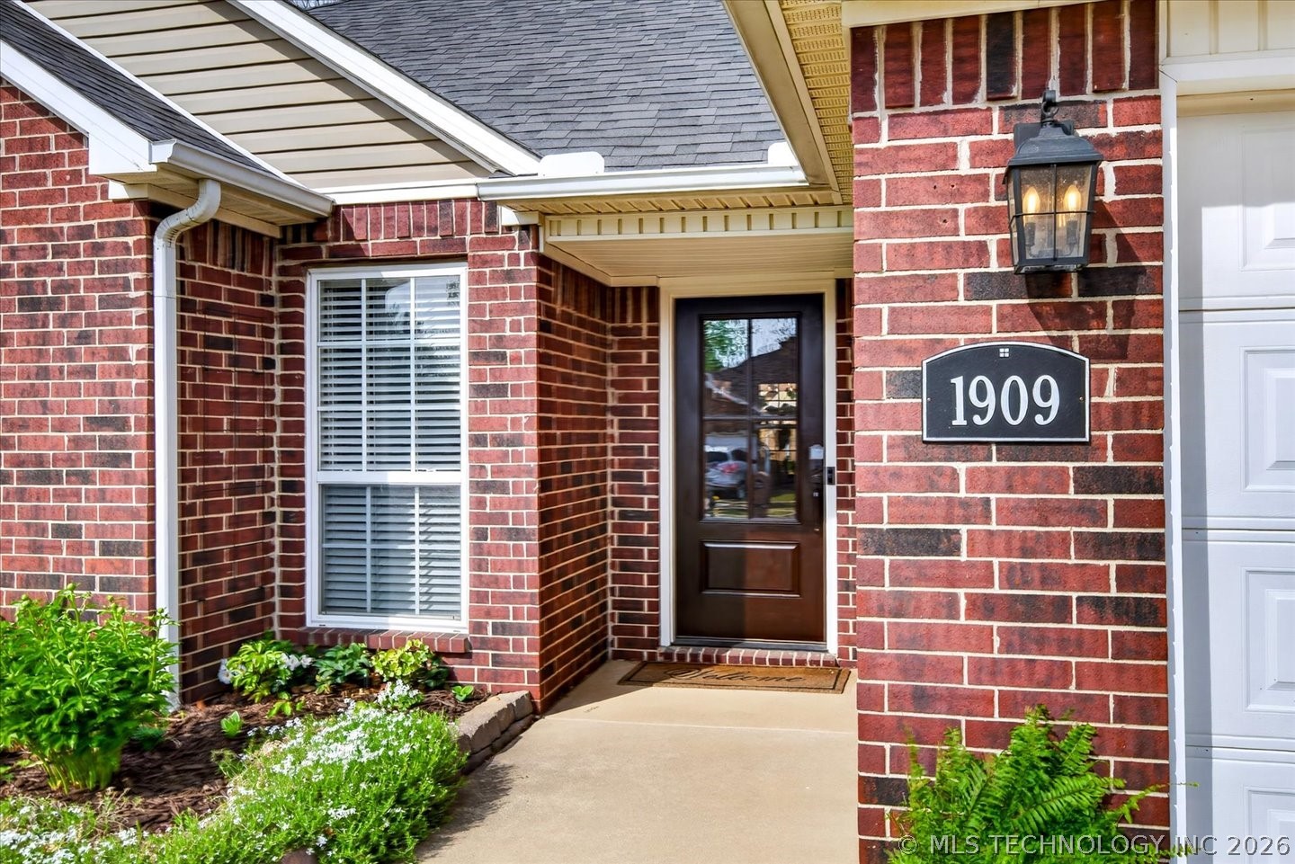 1909 Richmond Drive Bartlesville OK 74006