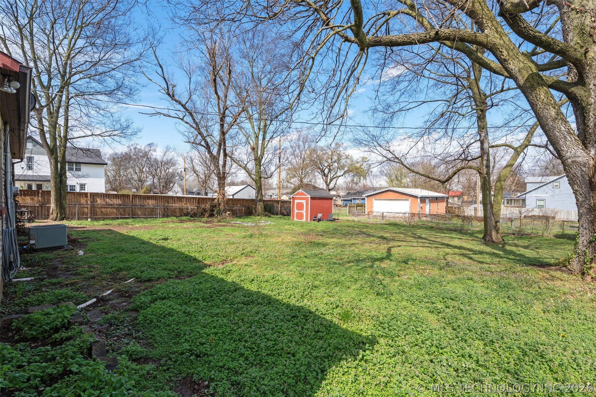 215 E 7th Grove OK 74344