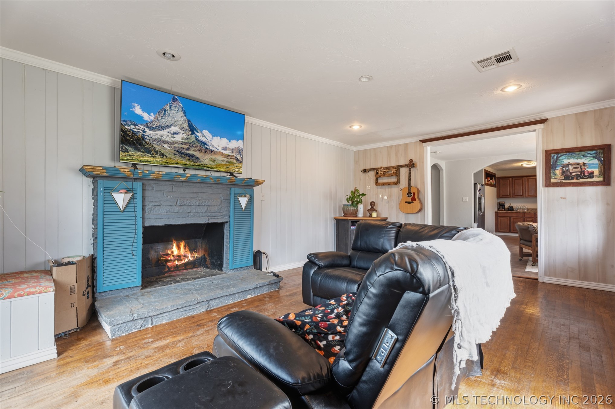 215 E 7th Grove OK 74344
