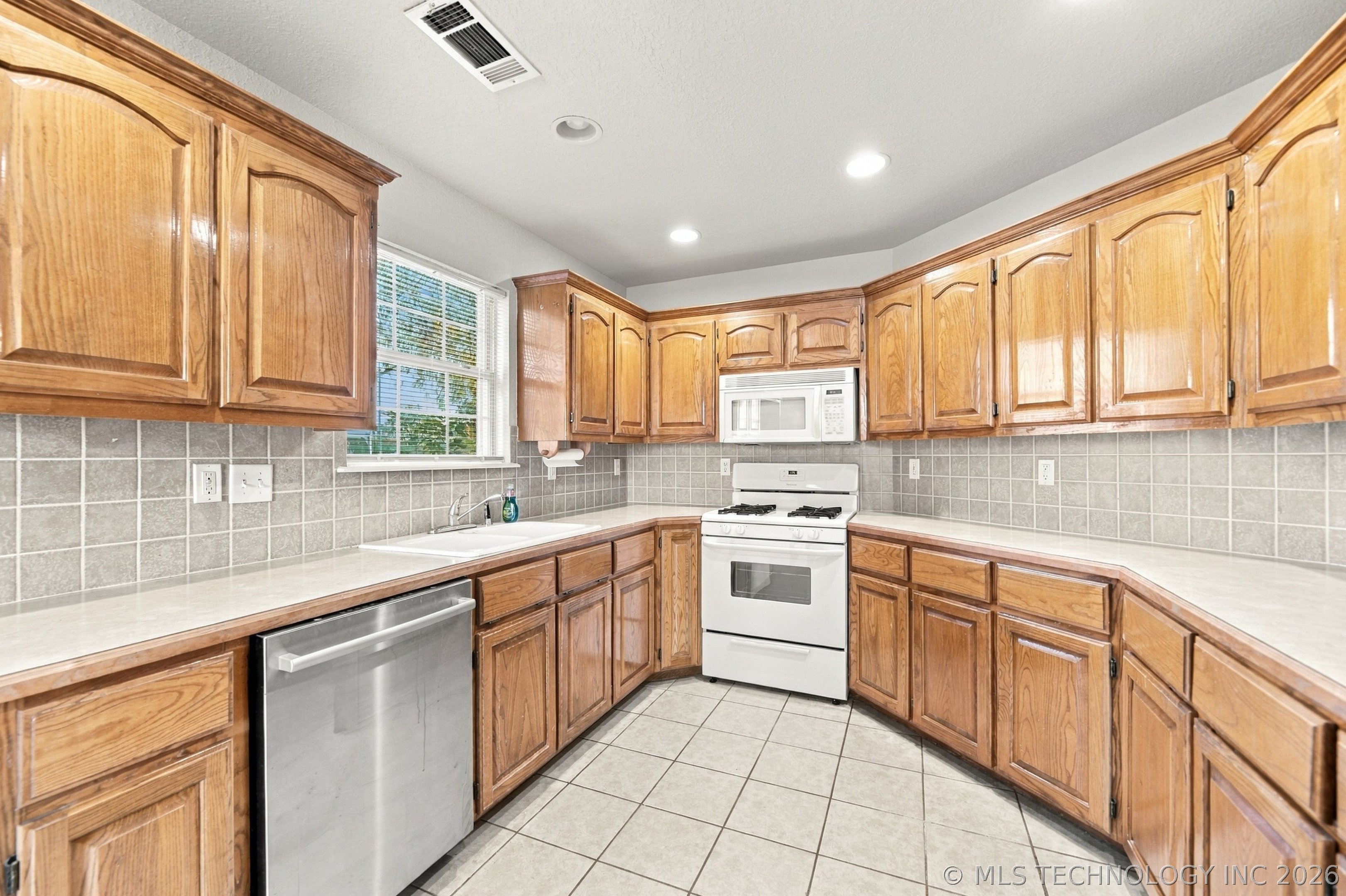 11844 N 107th East Place Collinsville OK 74021