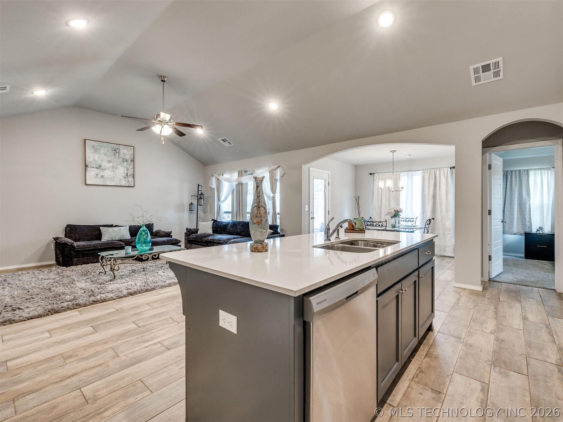 1825 E Winston Street Broken Arrow OK 74011