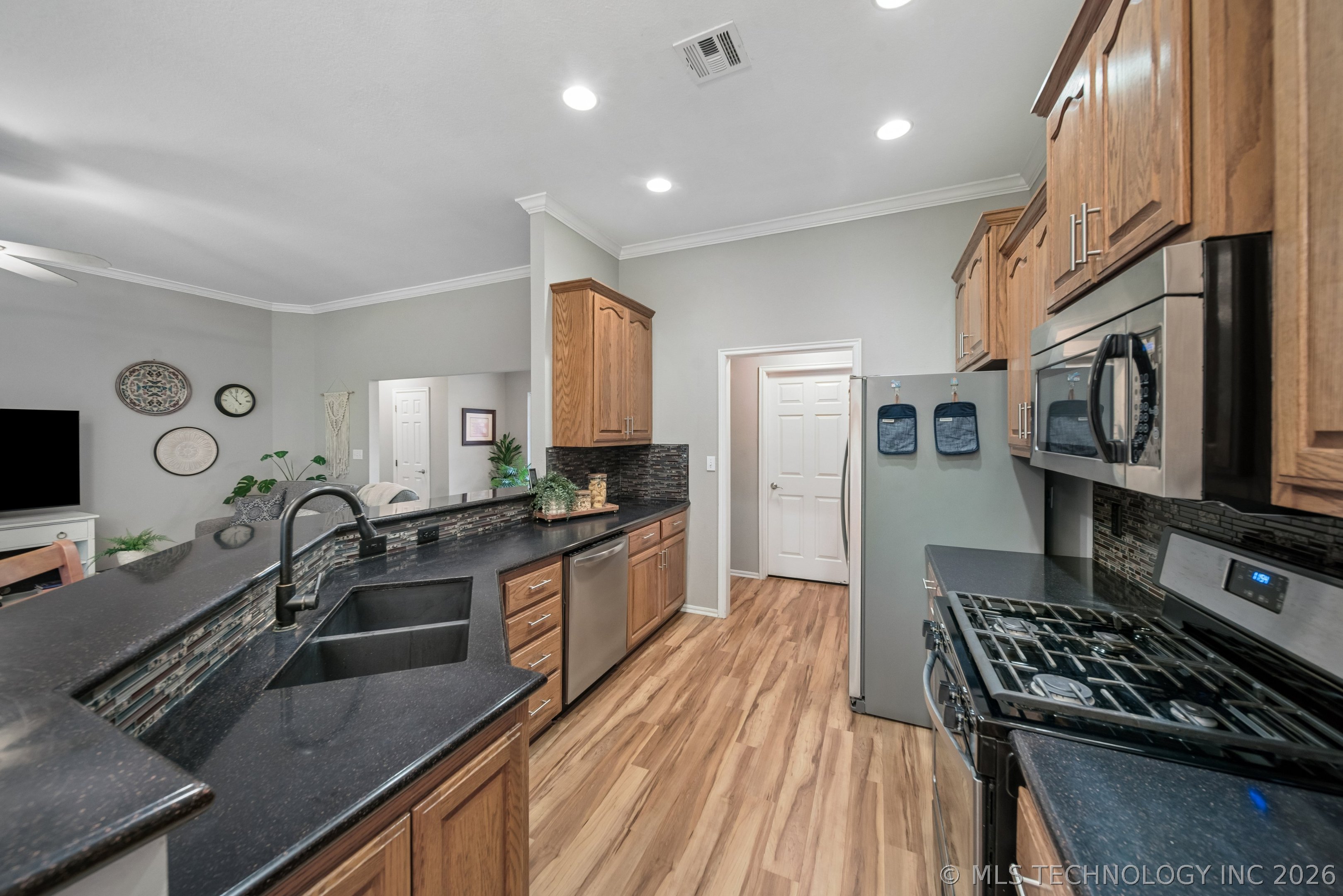 8012 W Cottonwood Avenue Claremore OK 74019