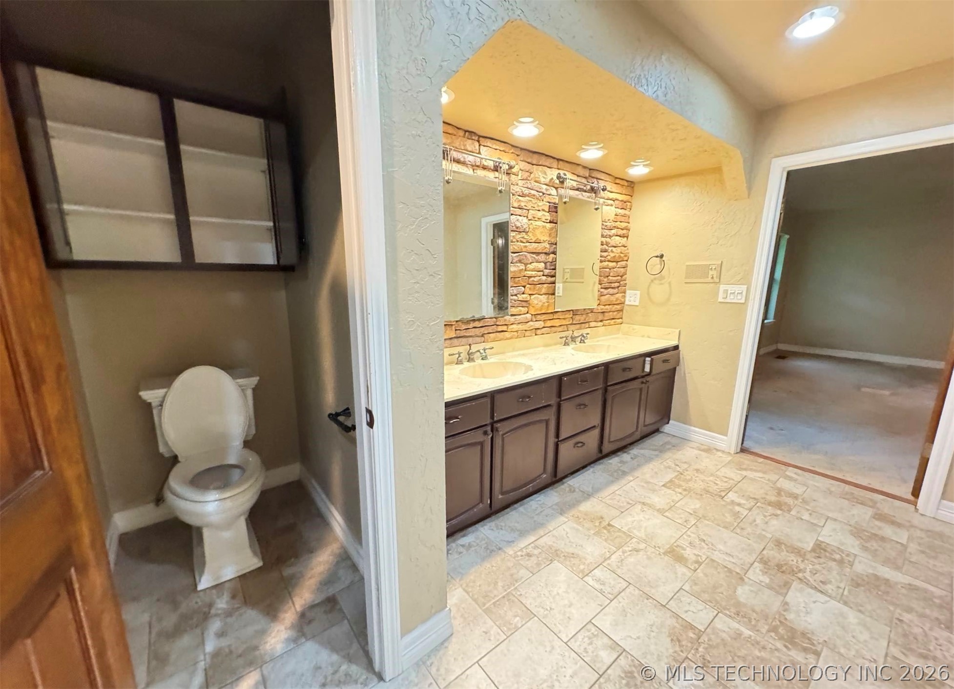 3927 E 79th Street Tulsa OK 74136