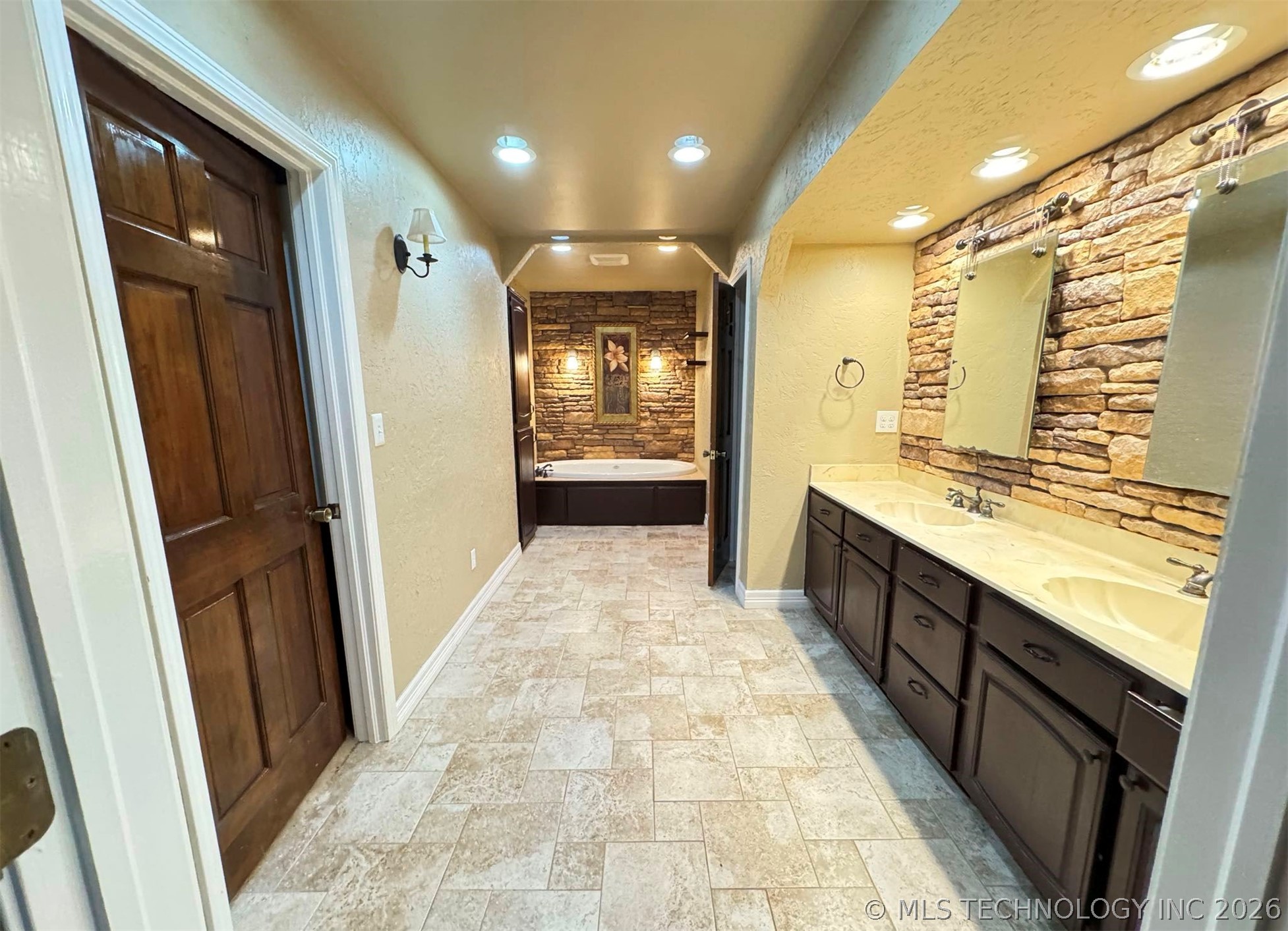 3927 E 79th Street Tulsa OK 74136