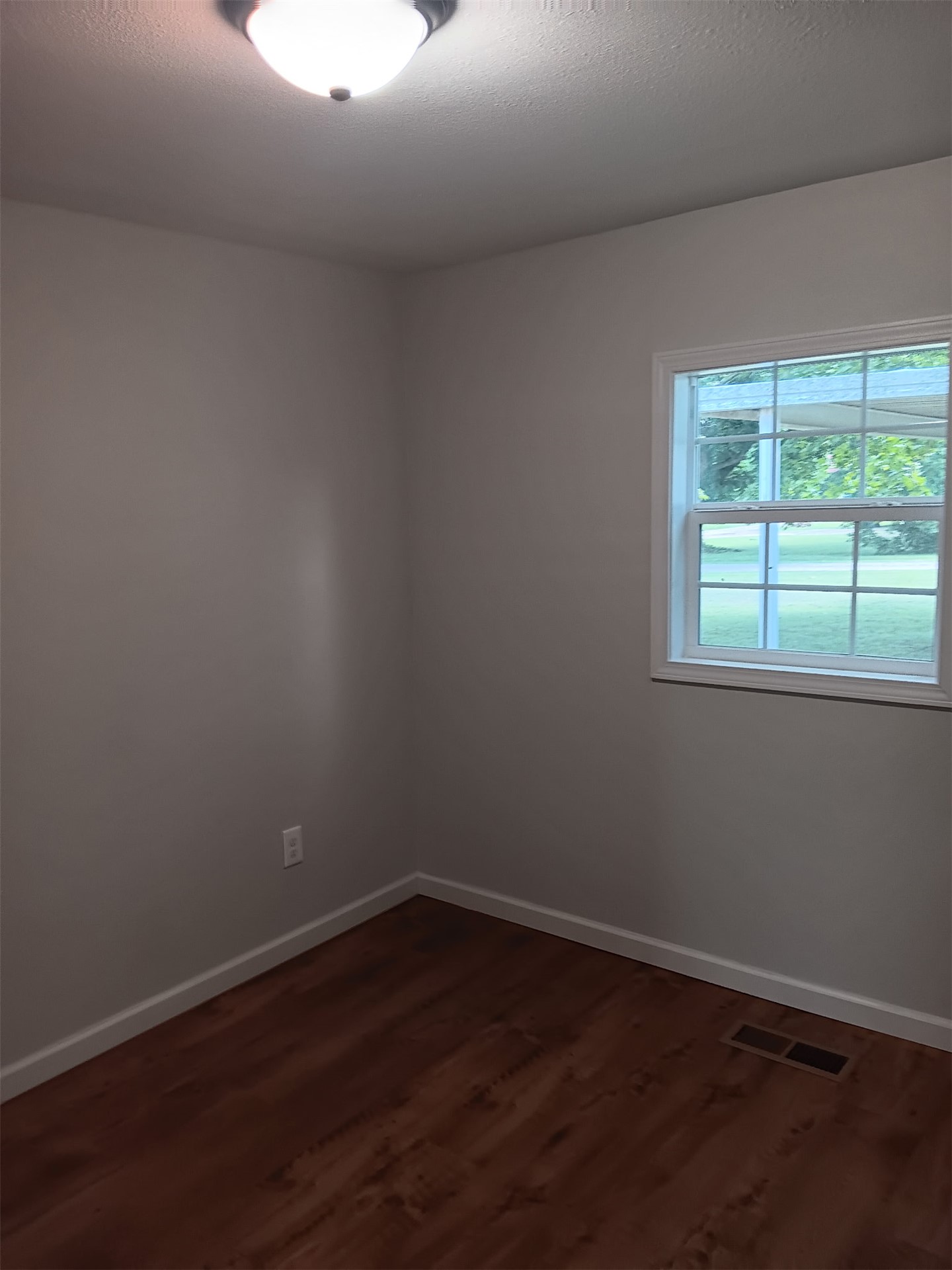 205 S Main Kingston OK 73439
