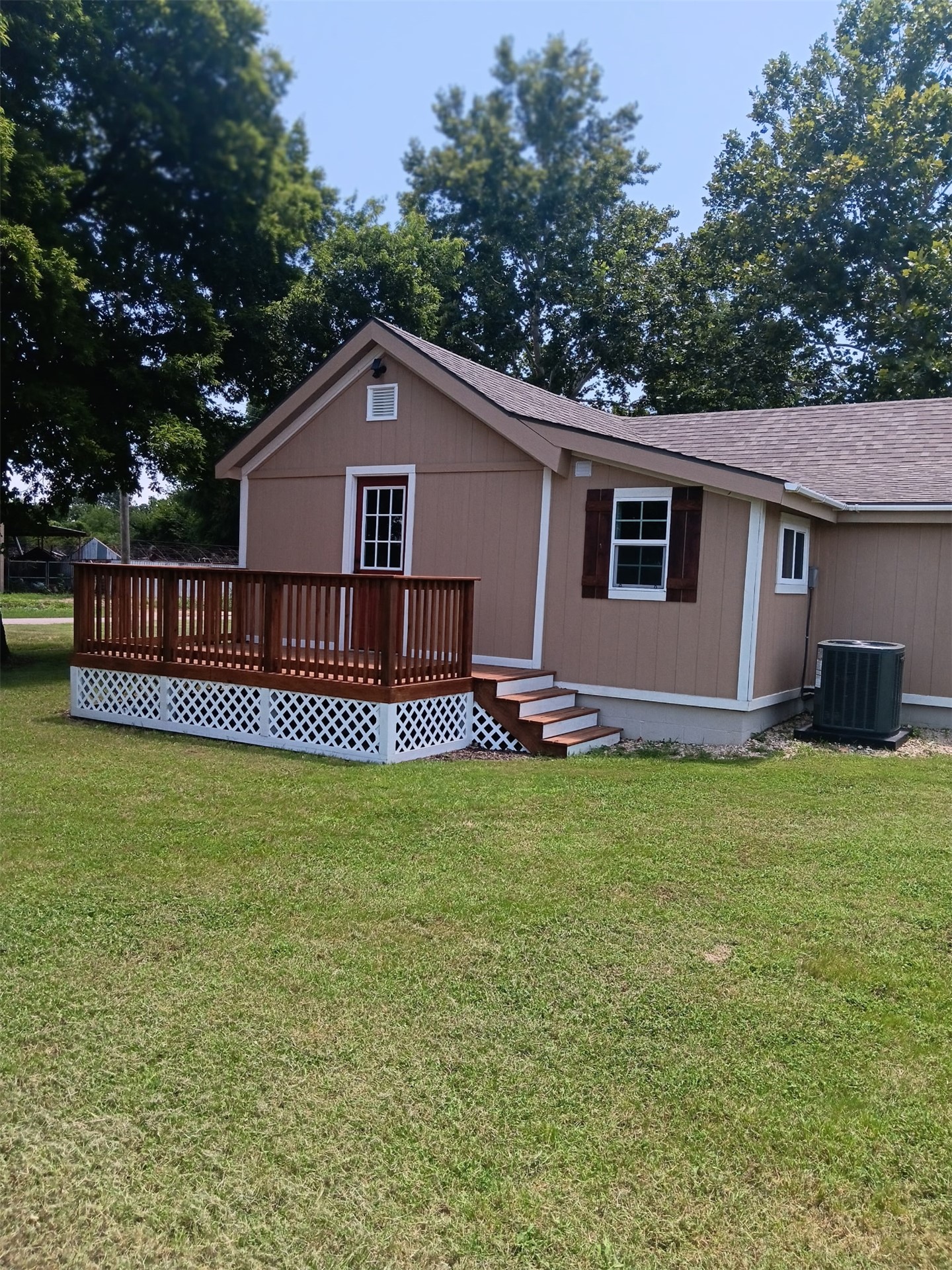 205 S Main Kingston OK 73439