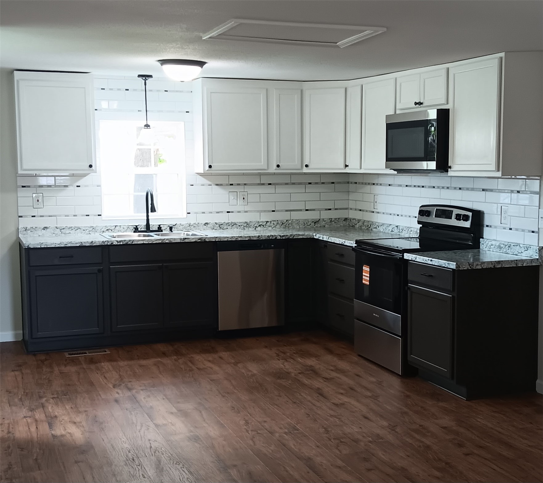 205 S Main Kingston OK 73439