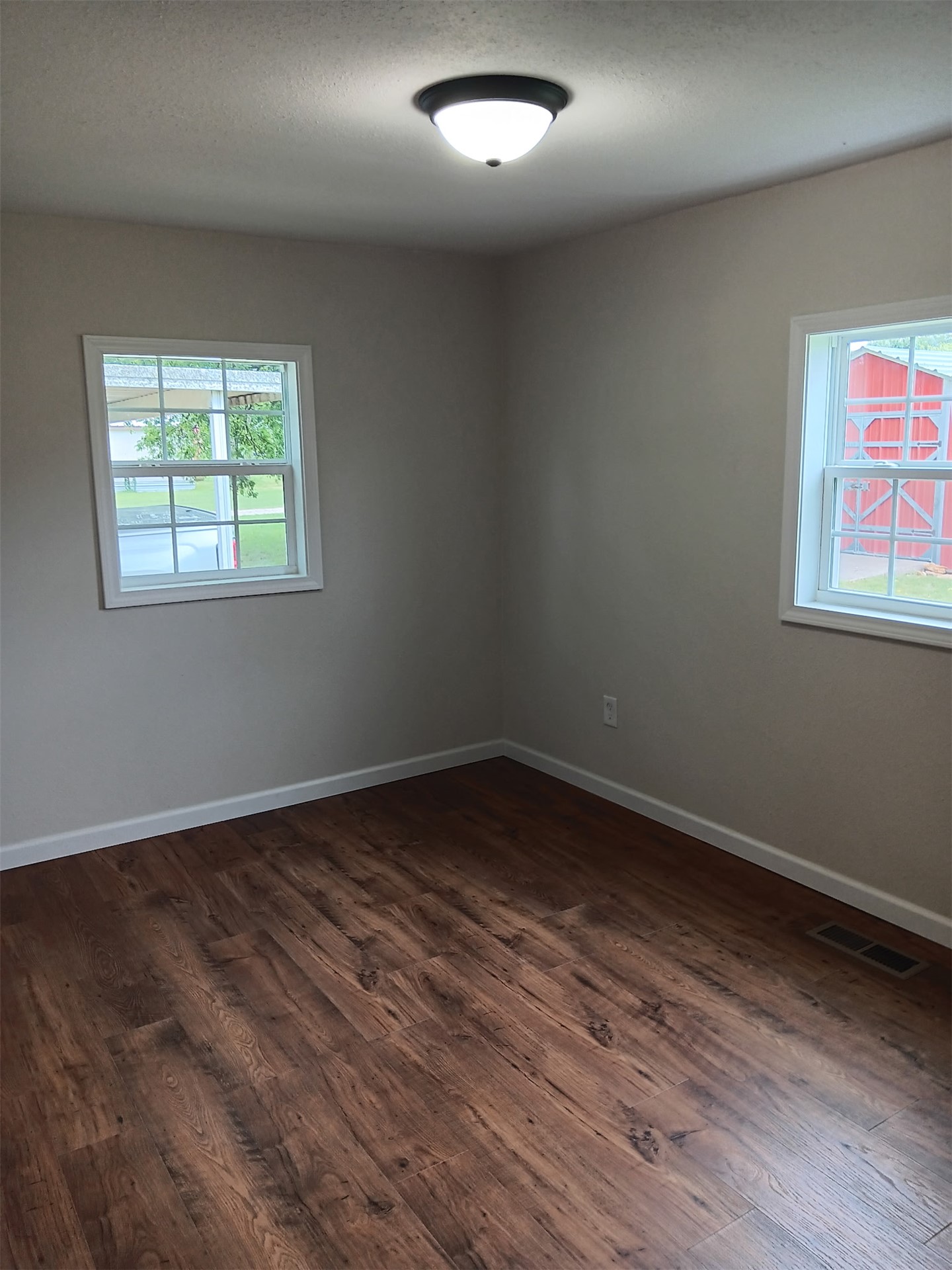 205 S Main Kingston OK 73439