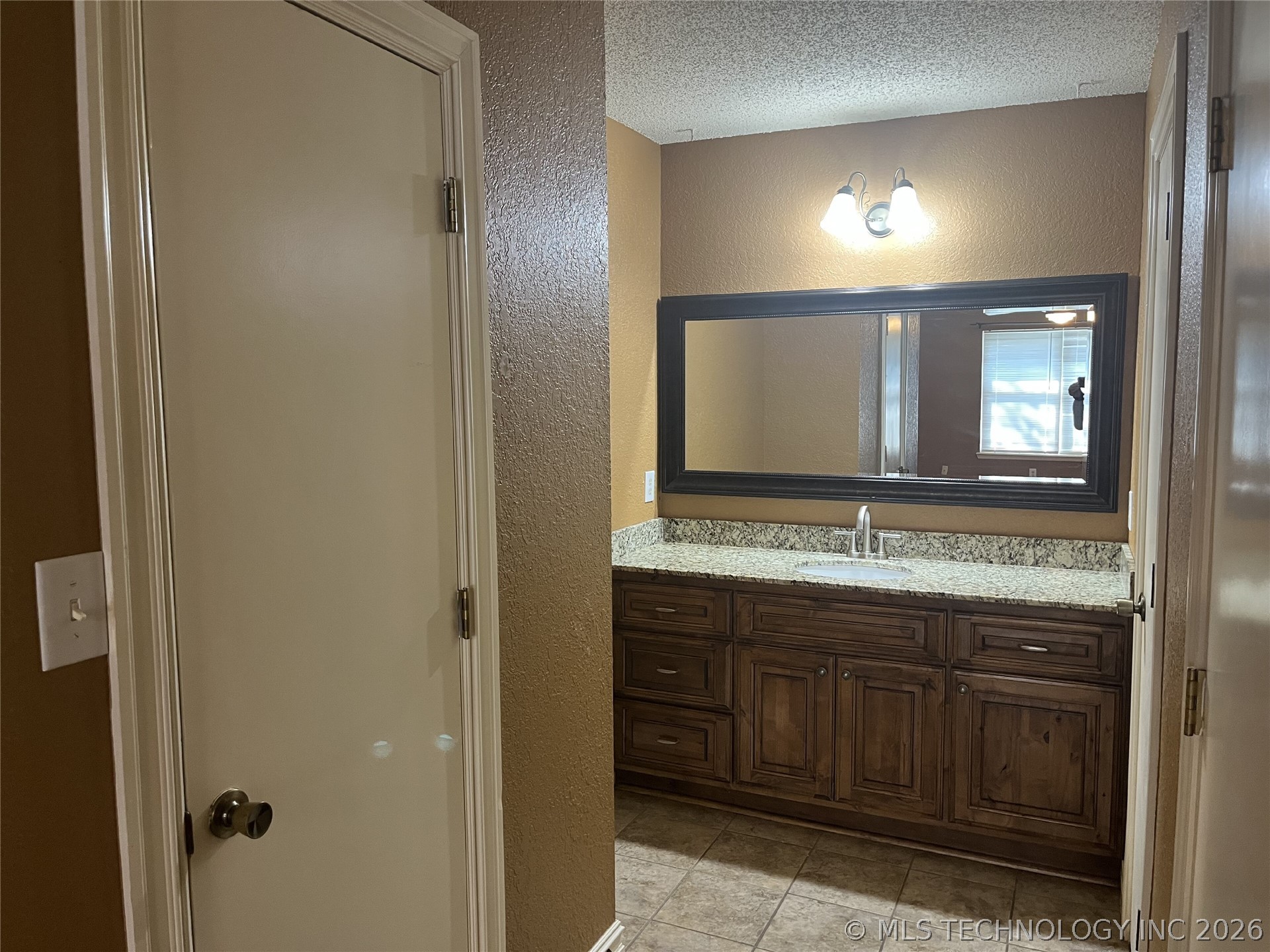 8306 S Joshua Avenue Broken Arrow OK 74011