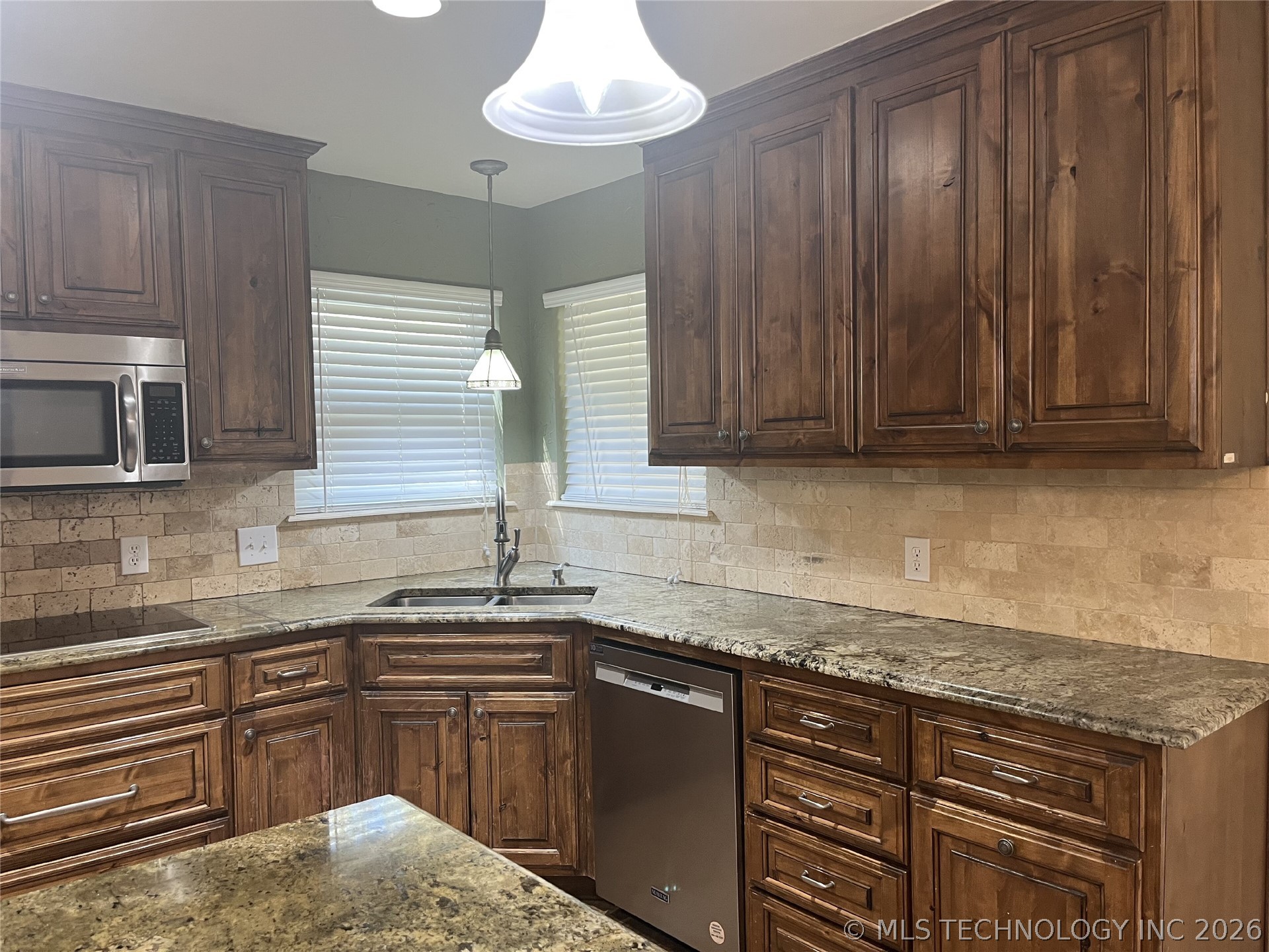 8306 S Joshua Avenue Broken Arrow OK 74011