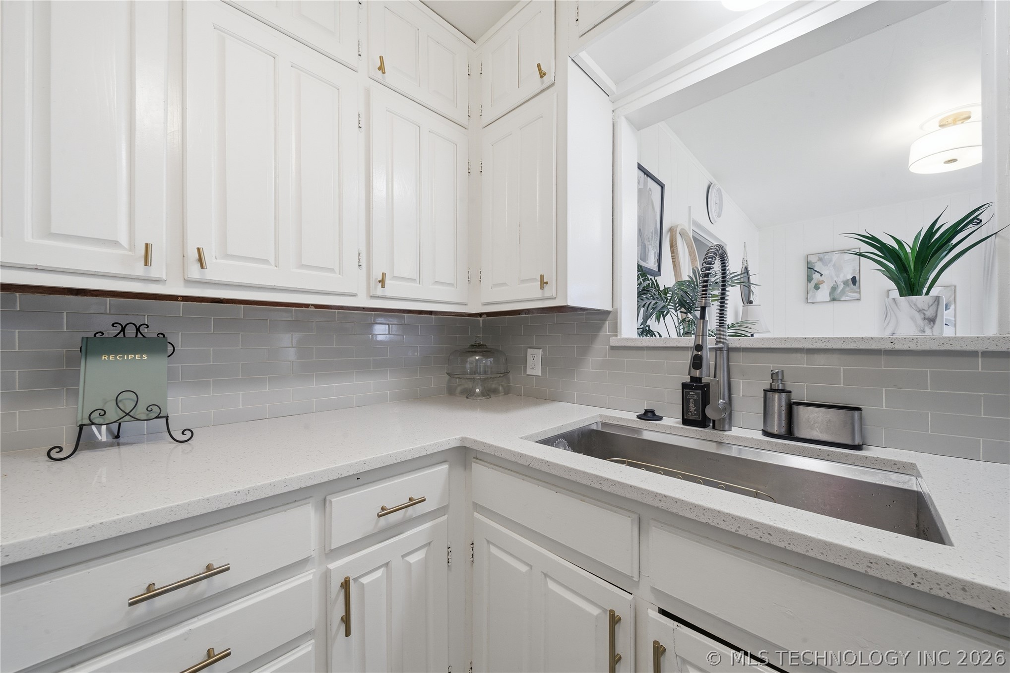 318 E Maple Street Skiatook OK 74070