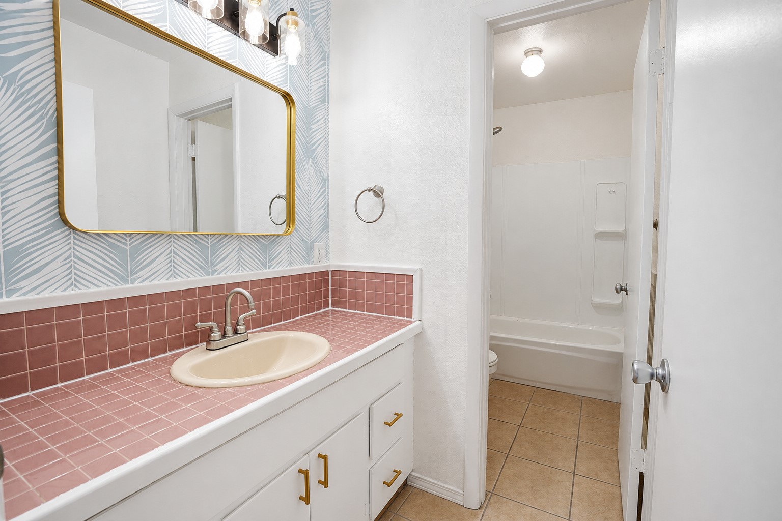 300 N 2nd Street Sperry OK 74073